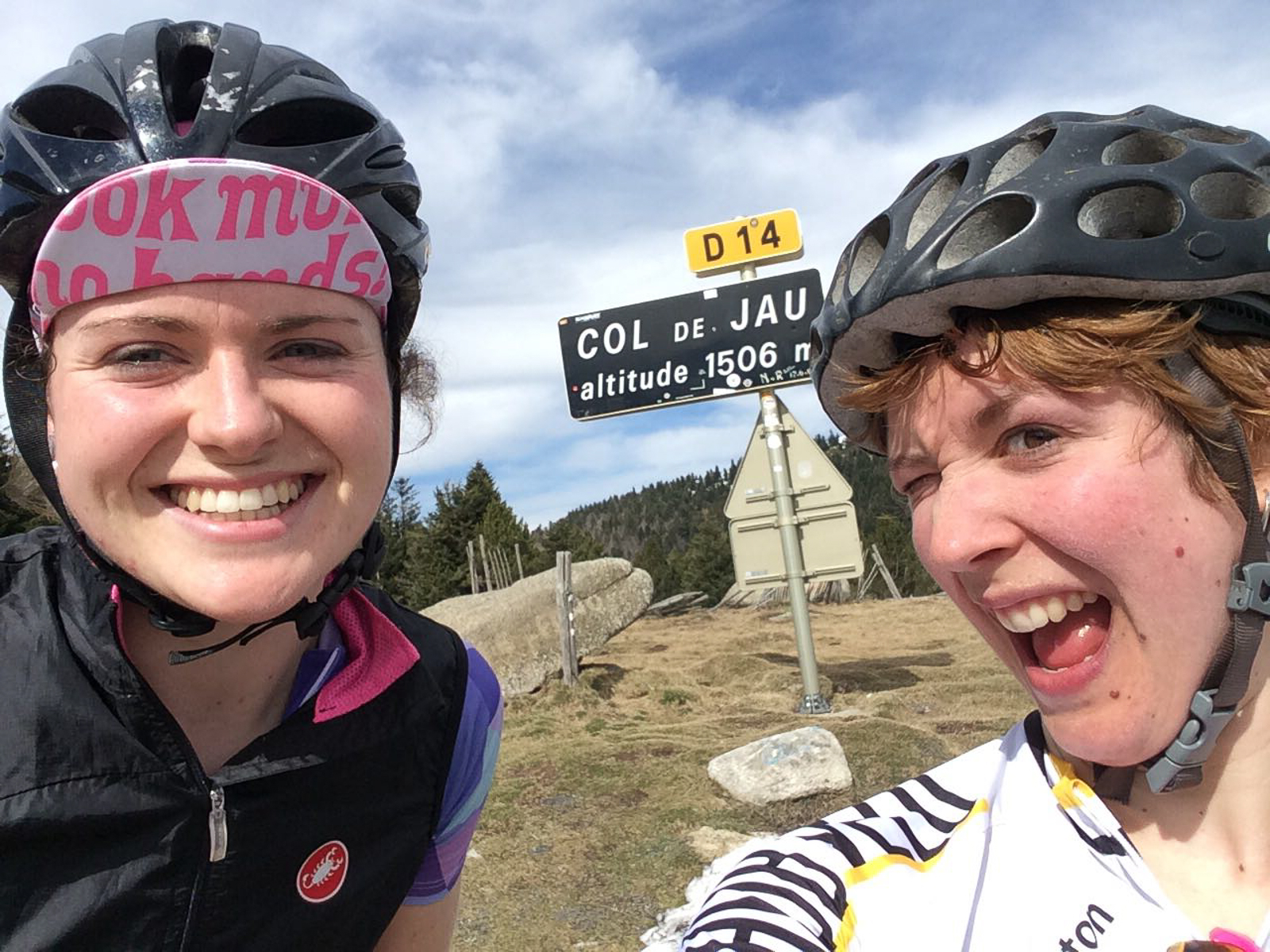 Helena and Karen col de jau-1.jpg