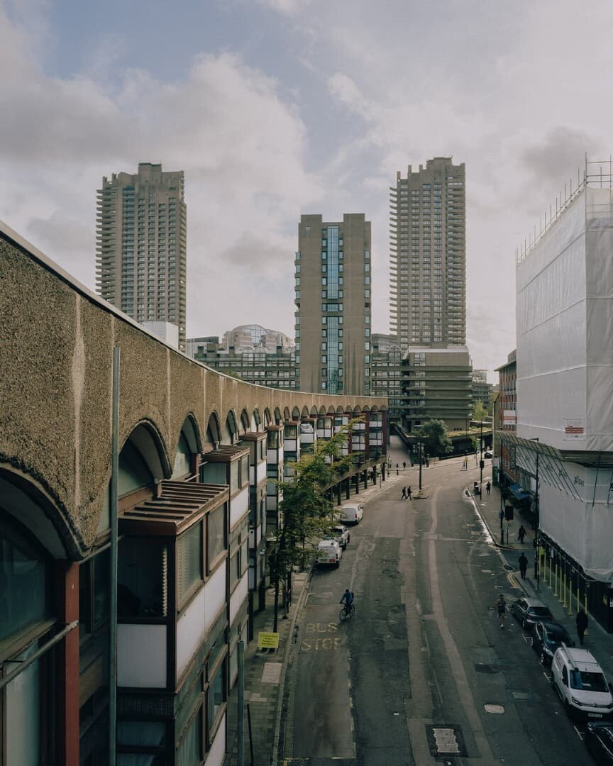 Unanimous approval for Crescent House at final City of London planning committee!

Refurbishment and thermal improvement of glazed facades to the whole of Crescent House wins planning and listed building consent.

Studio Partington worked closely wit