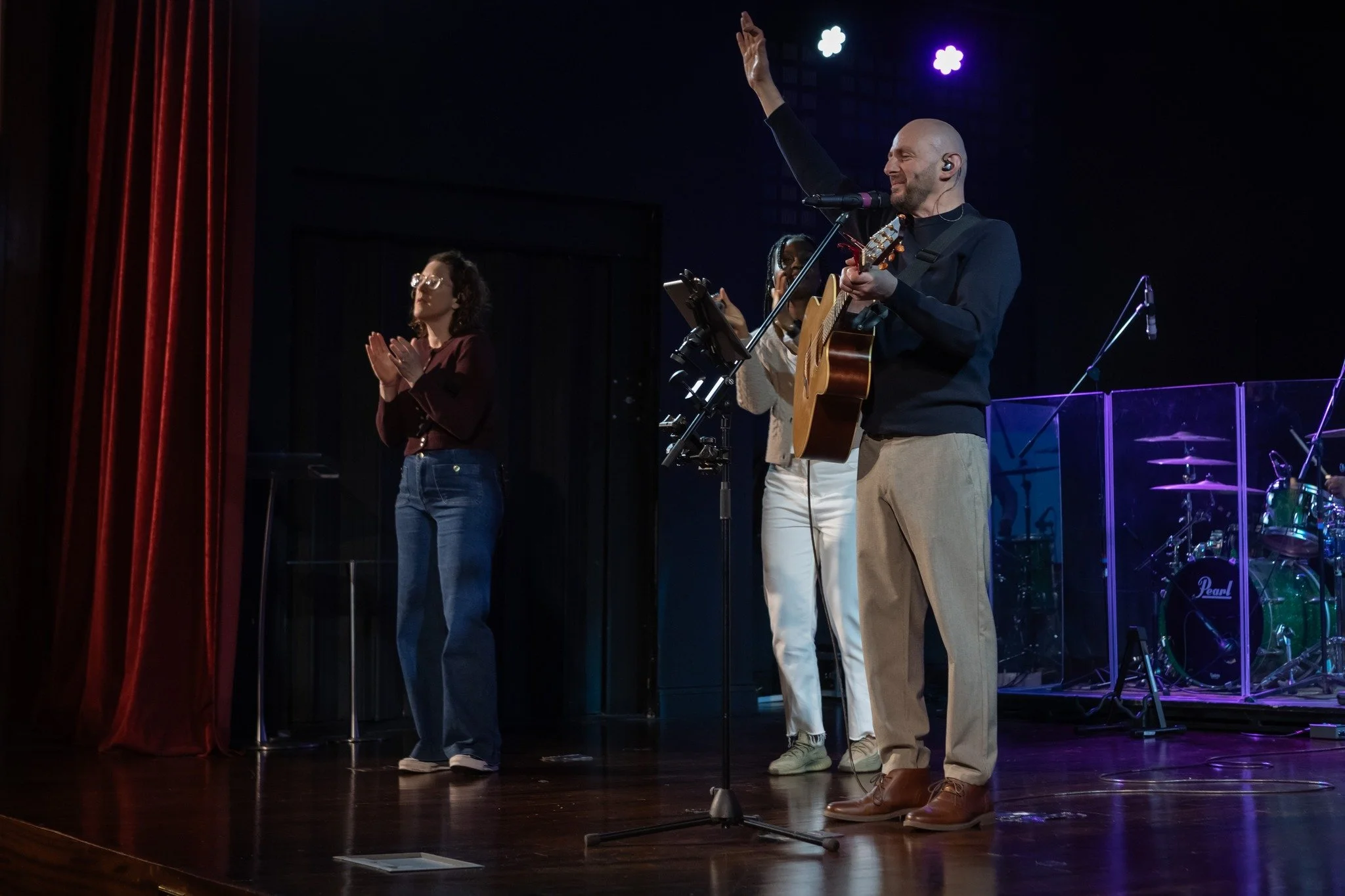 Sunday is almost here! 🙌

We can&rsquo;t wait to see you - it&rsquo;ll be a great time in the House! Make sure to invite a friend. You don&rsquo;t want to miss it. We&rsquo;ll see you at 11am in person or online.