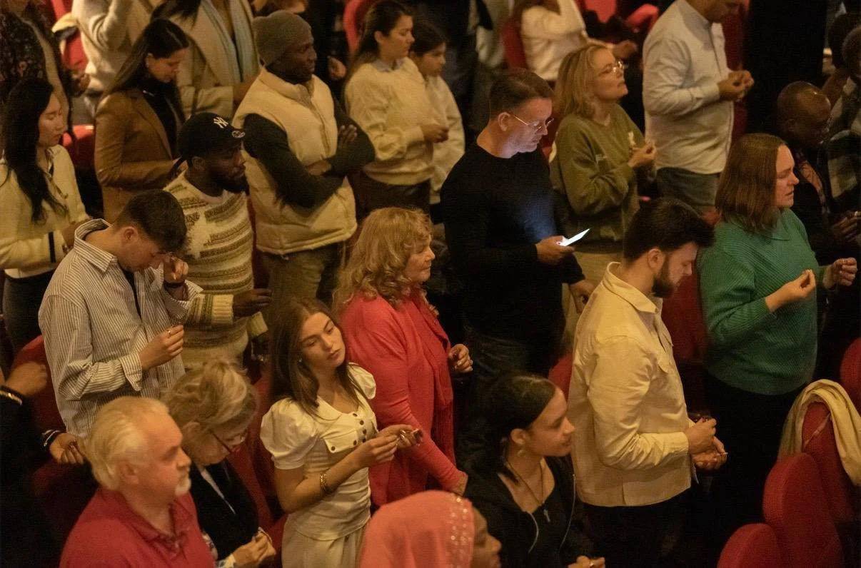 Sunday is almost here! 🙌

We can&rsquo;t wait to see you - it&rsquo;ll be a great time in the House! Make sure to invite a friend. You don&rsquo;t want to miss it. We&rsquo;ll see you at 11am in person or online.