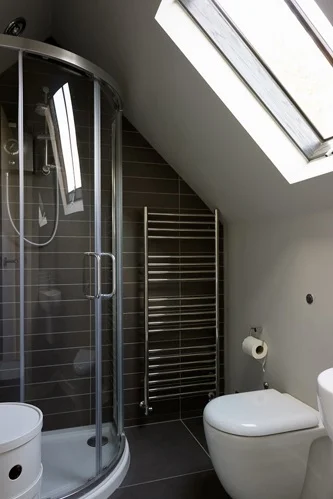 loft bathroom black tiles