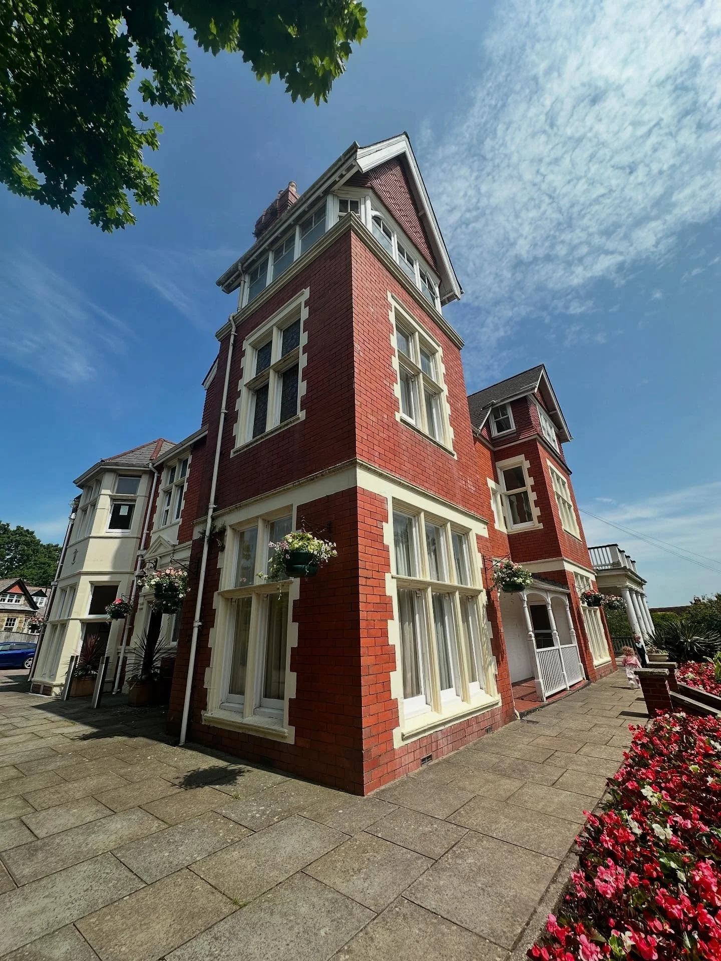 Another sunny day for today&rsquo;s wedding at The Mansion House Registry Office! Kicking off another busy weekend for us!