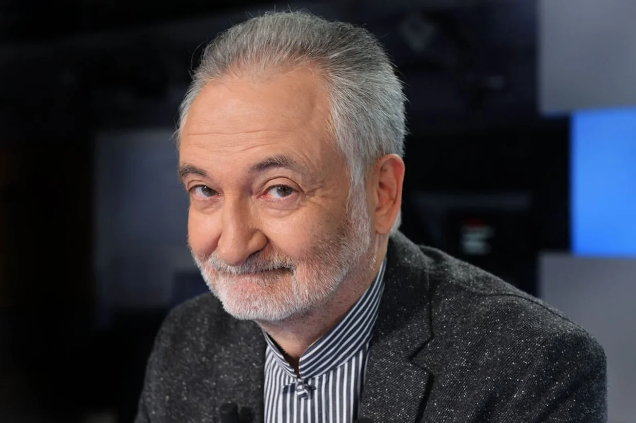 Jacques Attali.jpg