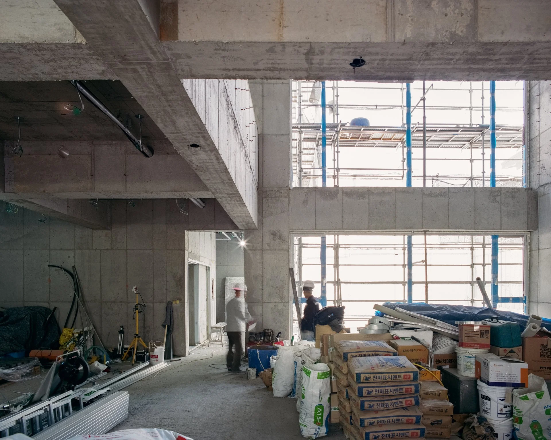 Looc_Agitstudio_underconstruction_JoM (3).jpg