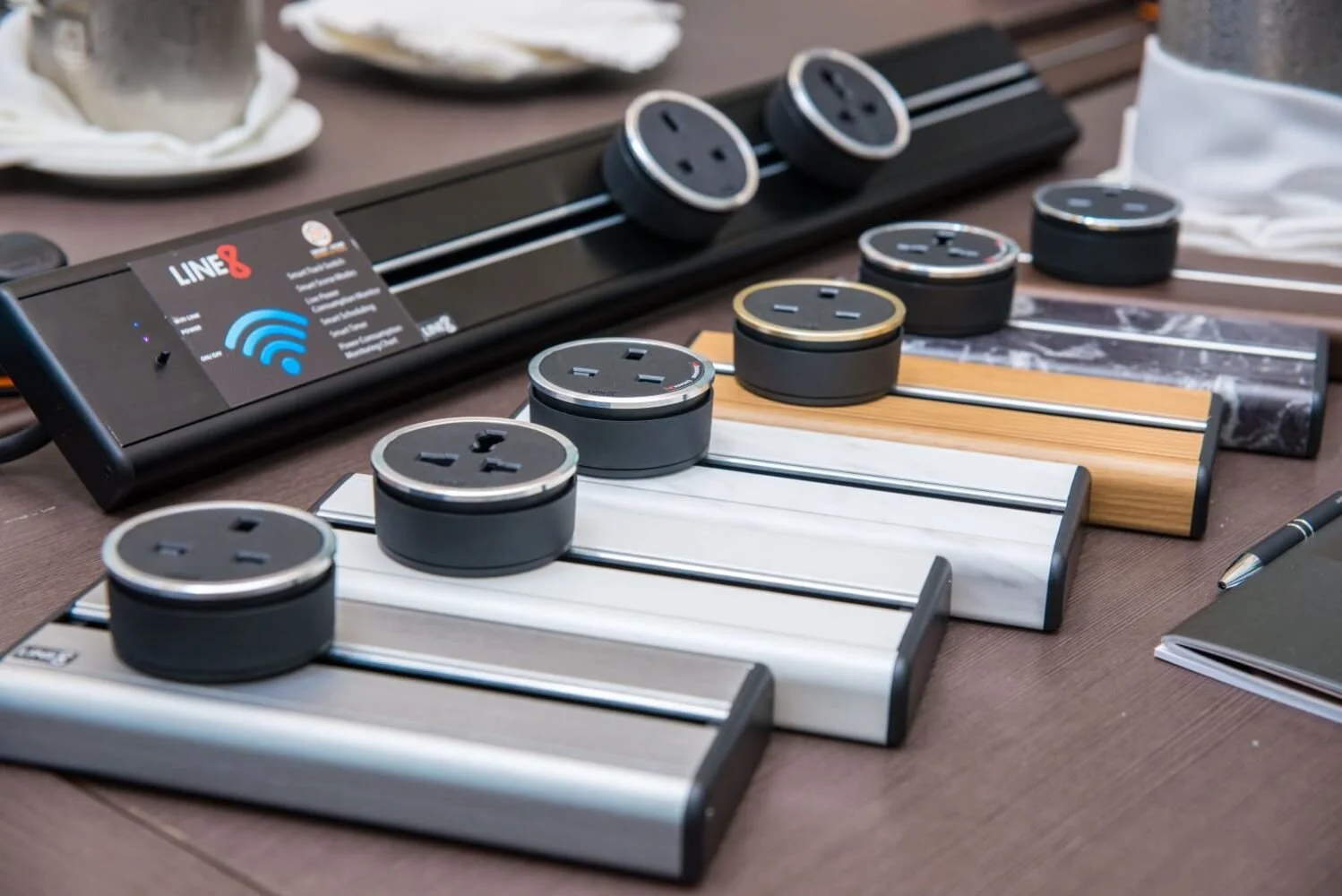 Điều khiển IoT dựa trên WiFi, Công tắc, Lịch trình, Hẹn giờ, Chu kỳ, Có điều kiện, Giám sát nguồn, Bảo vệ quá tải, Bảo vệ quá áp, Bảo vệ quá dòng