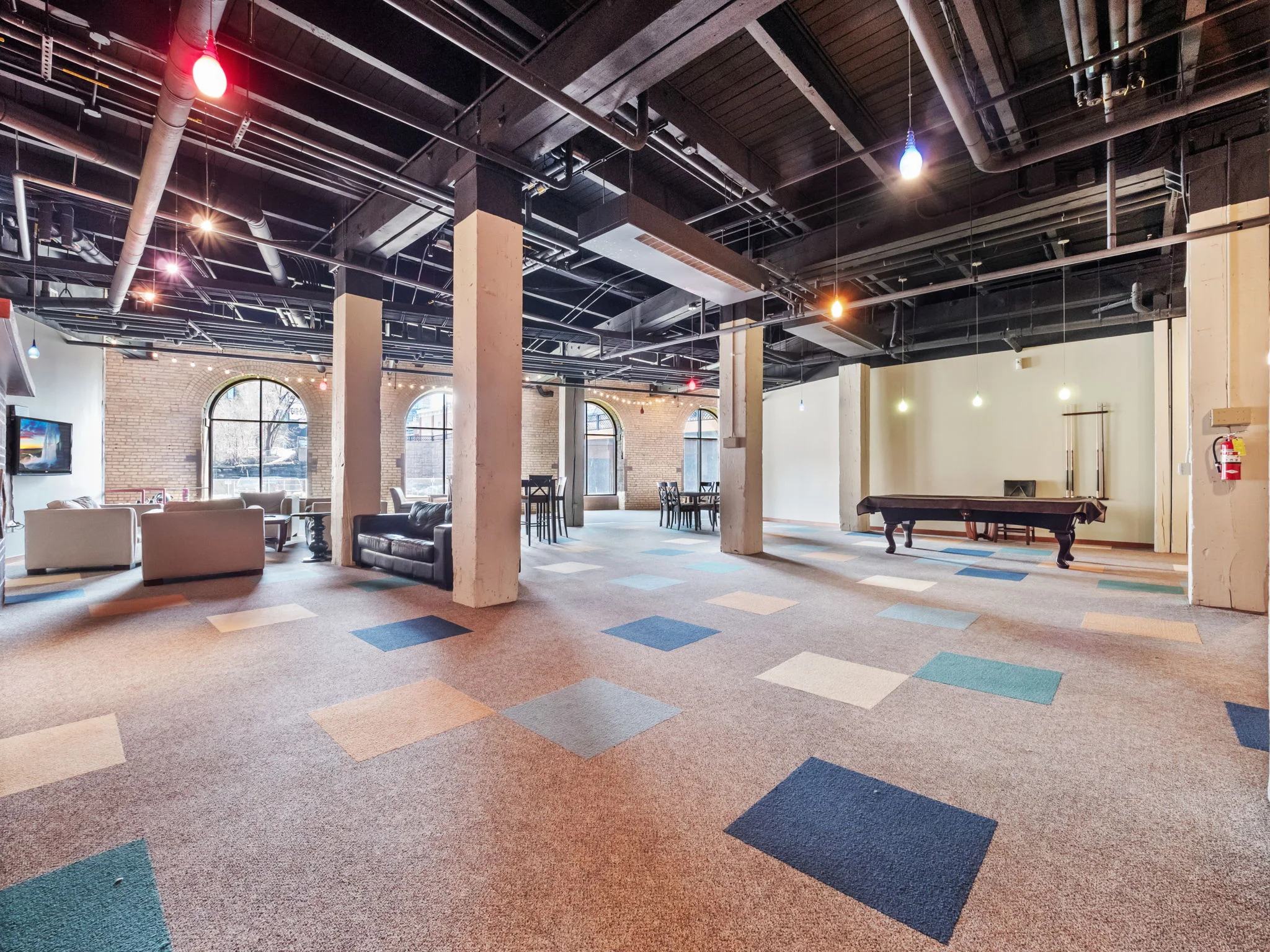 404 Washington Ave N #402-0037.jpg
