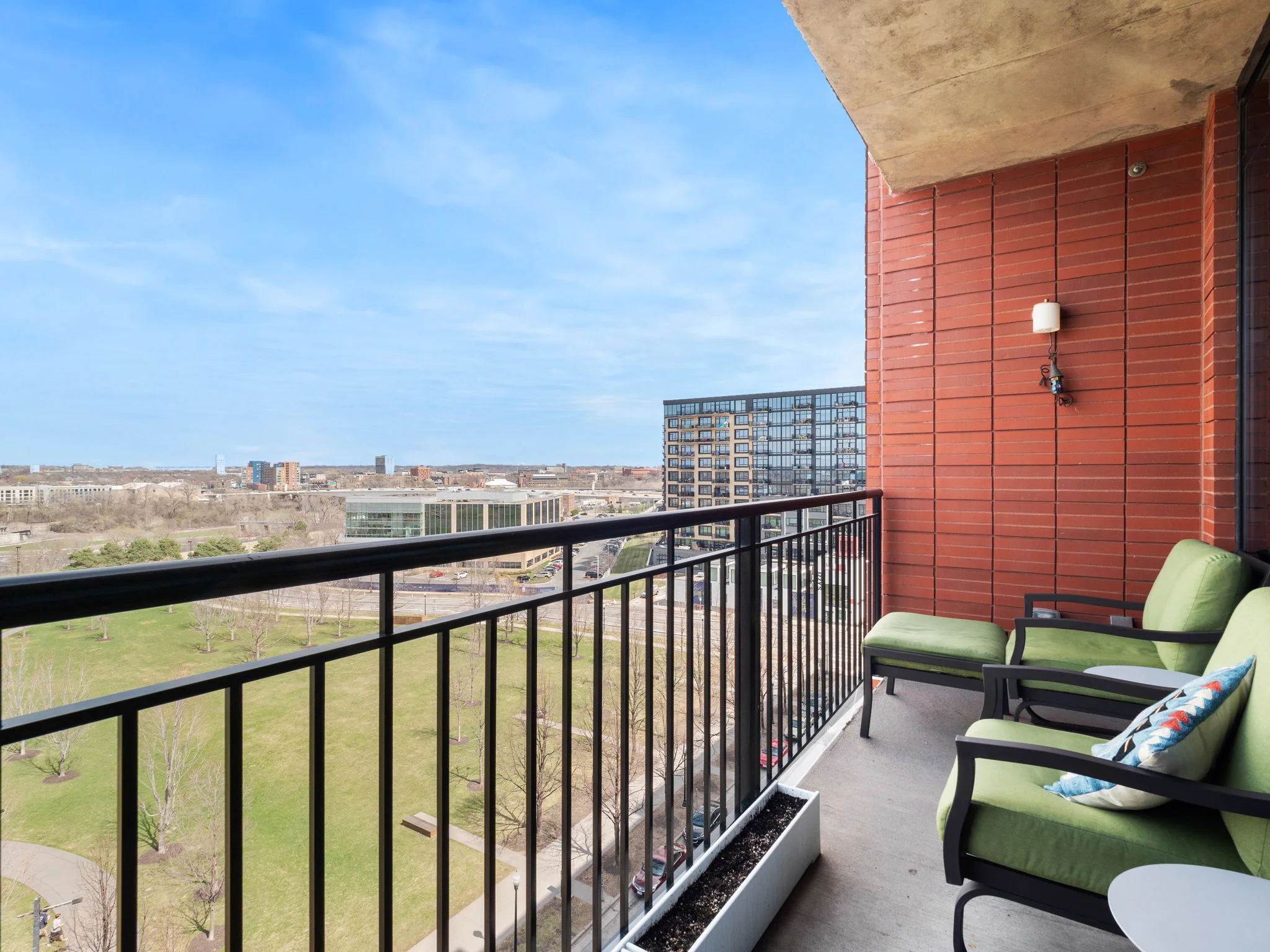 215 10th Ave S #812 - 0048.jpg