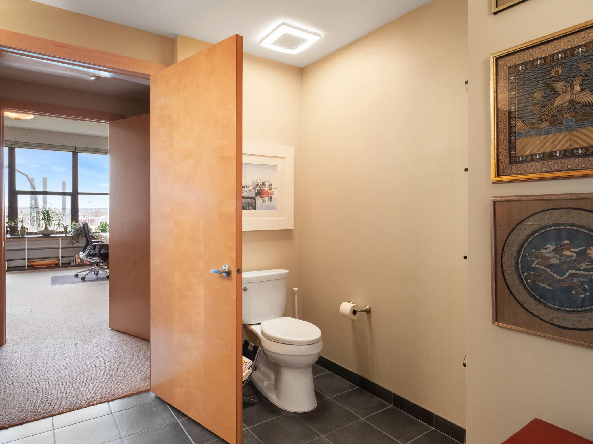 215 10th Ave S #812 - 0075.jpg