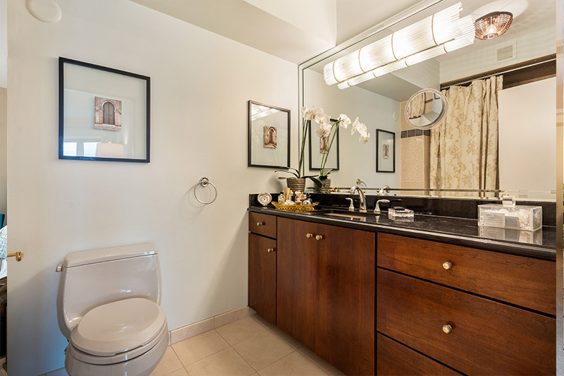 2950-Dean-Parkway-#2105-low-rez0017.jpg