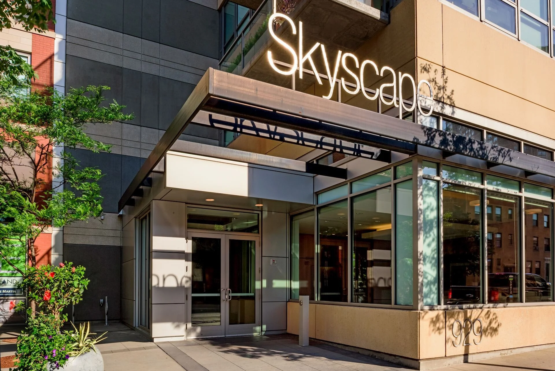 Skyscape Condos #1403 | Elliot Park | $250,000 | Sold | Buyer Representation
