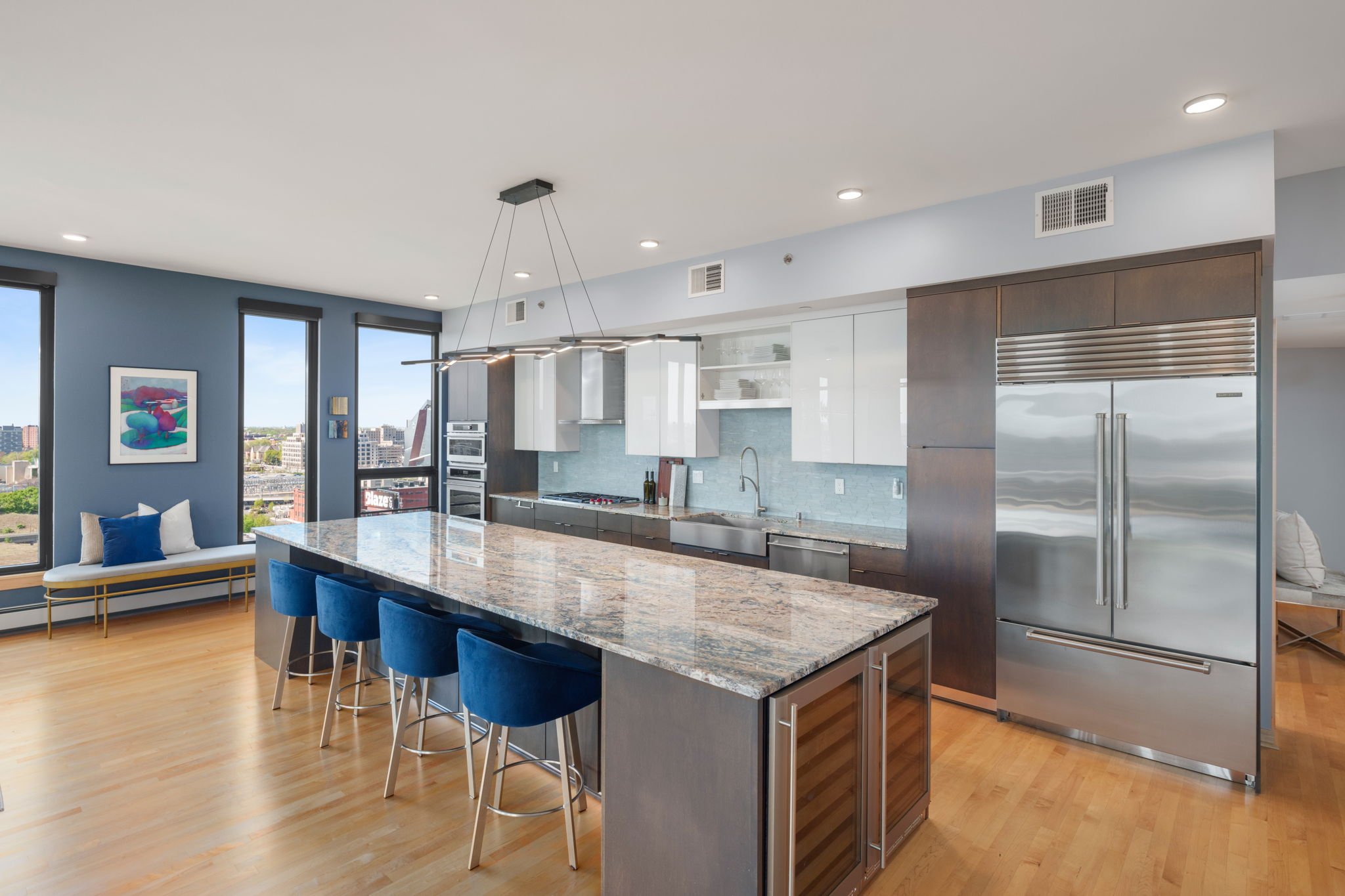 6-web-or-mls-Legacy 1201-0006.jpg