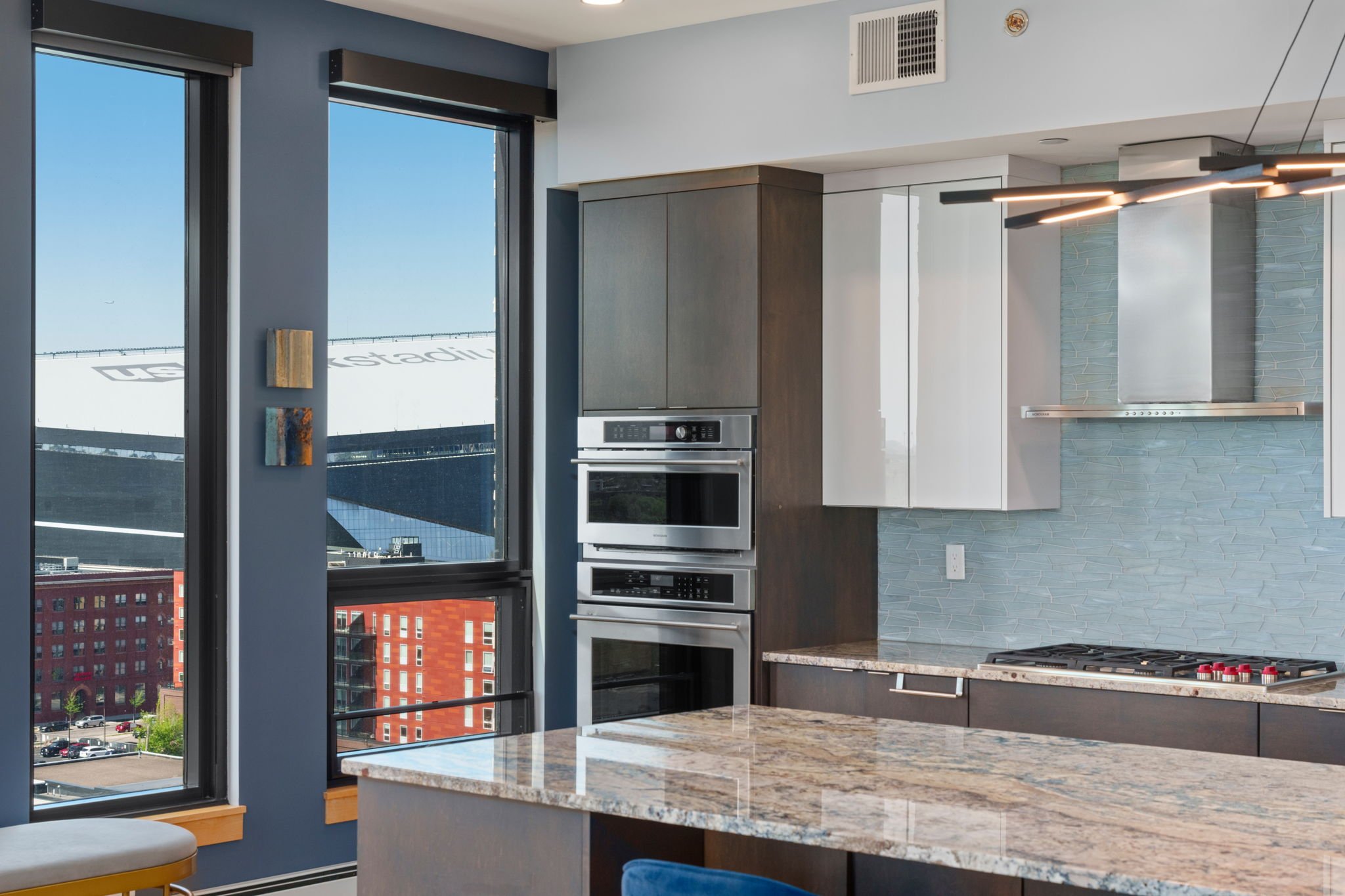 11-web-or-mls-Legacy 1201-0011.jpg