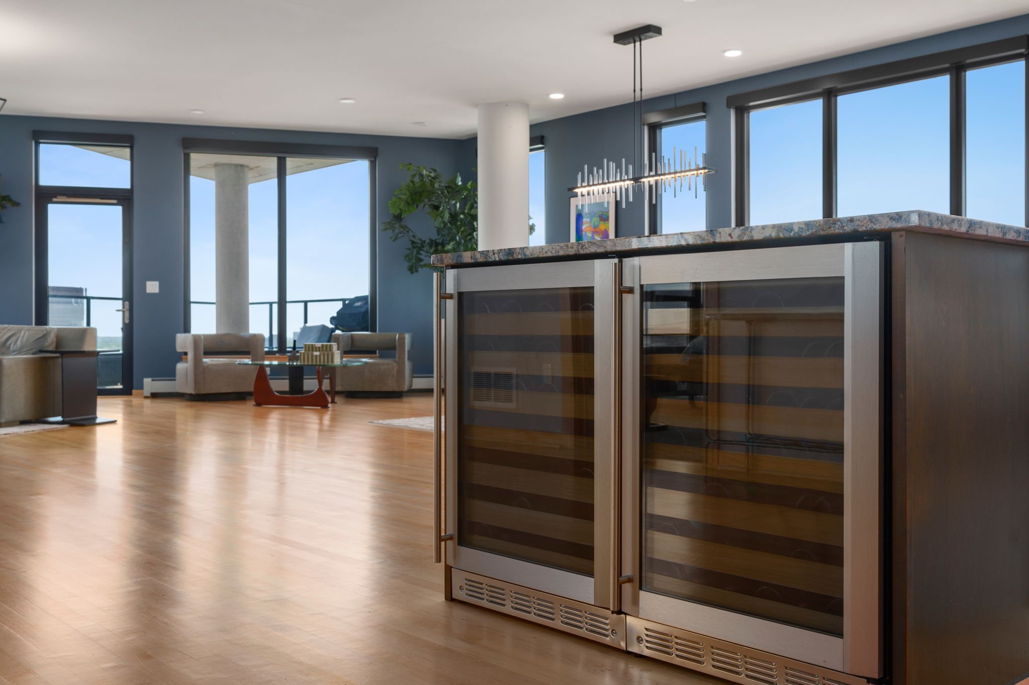 15-web-or-mls-Legacy 1201-0015.jpg