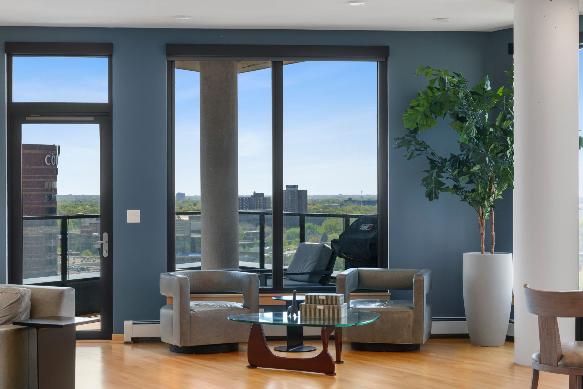 23-web-or-mls-Legacy 1201-0023.jpg