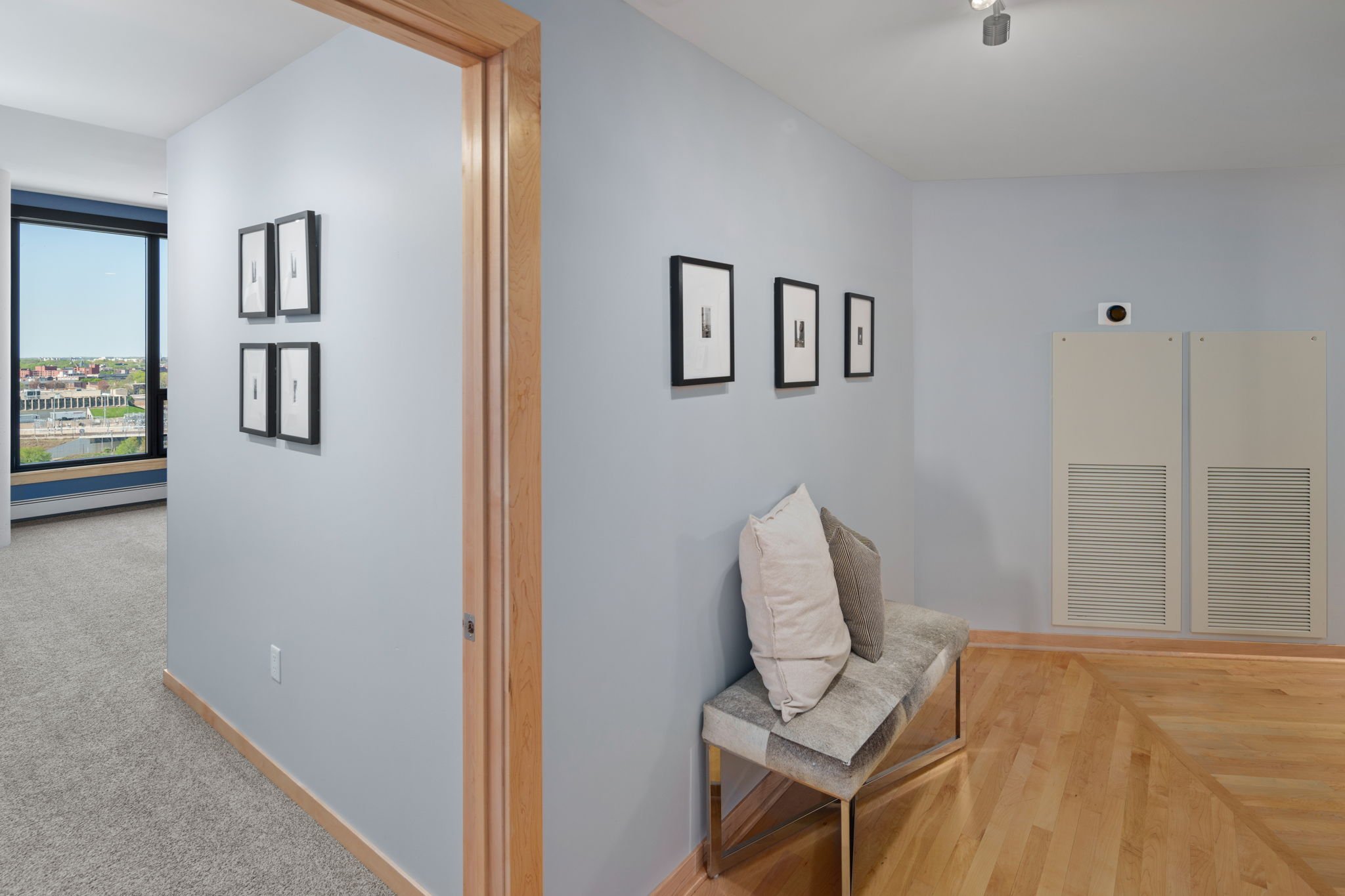 29-web-or-mls-Legacy 1201-0029.jpg