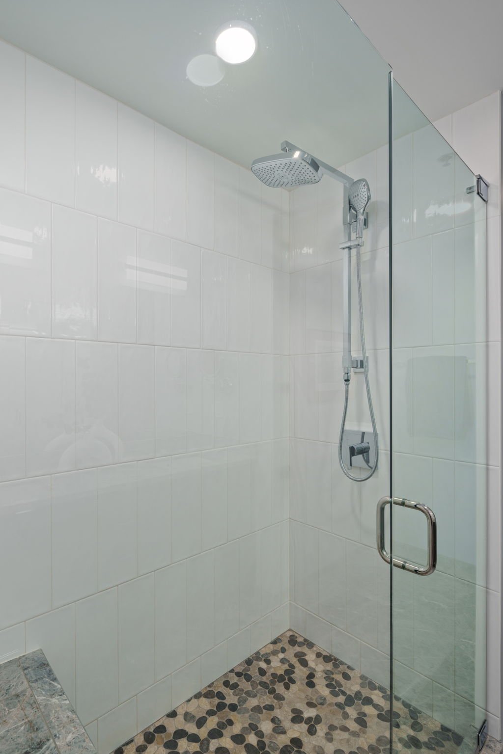 34-web-or-mls-Legacy 1201-0034.jpg