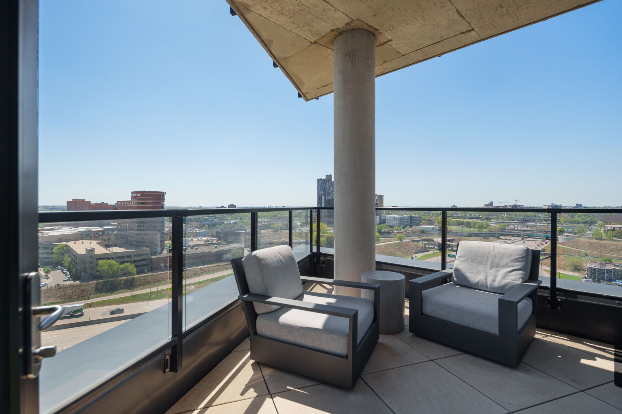40-web-or-mls-Legacy 1201-0040.jpg