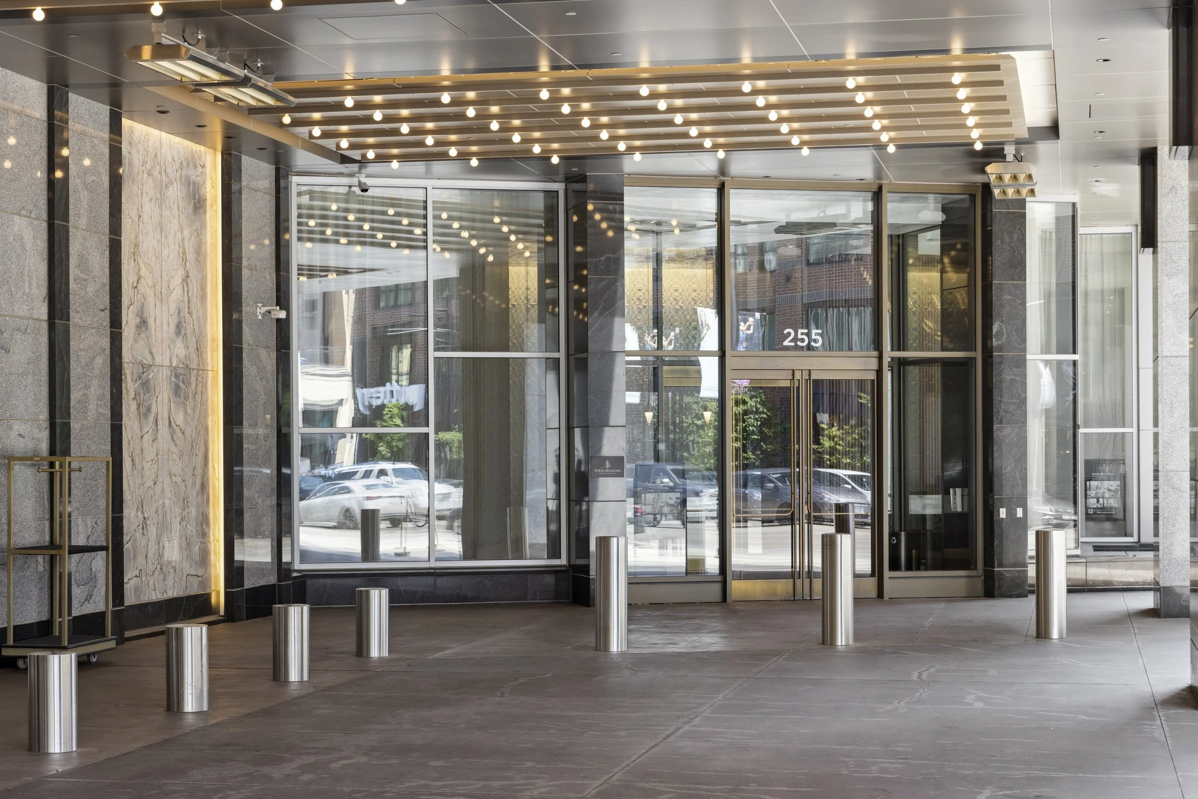 245 Hennepin Ave_Common Spaces_009.jpg