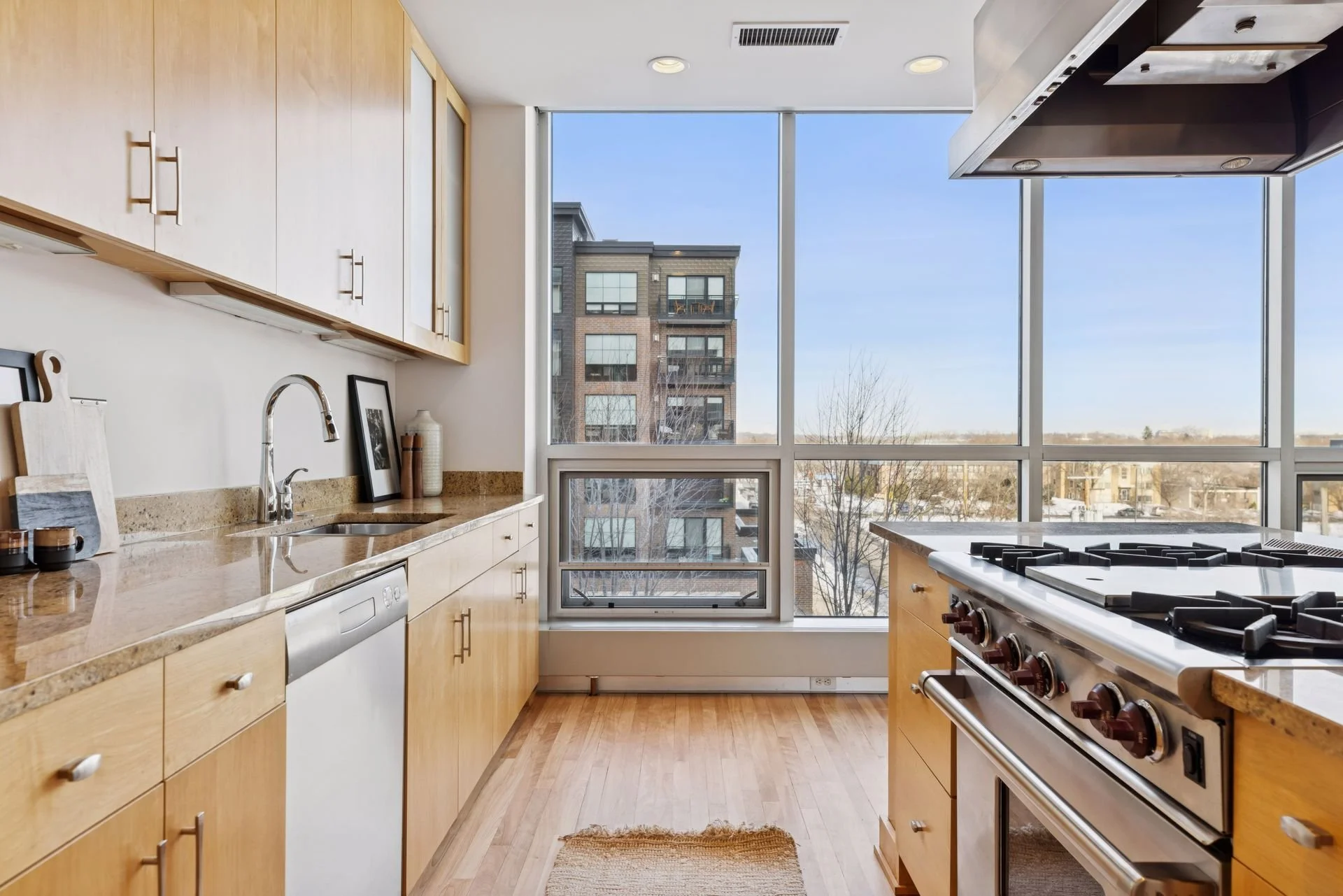 222 2nd St SE 704 - Spacecrafting - 0014.jpg