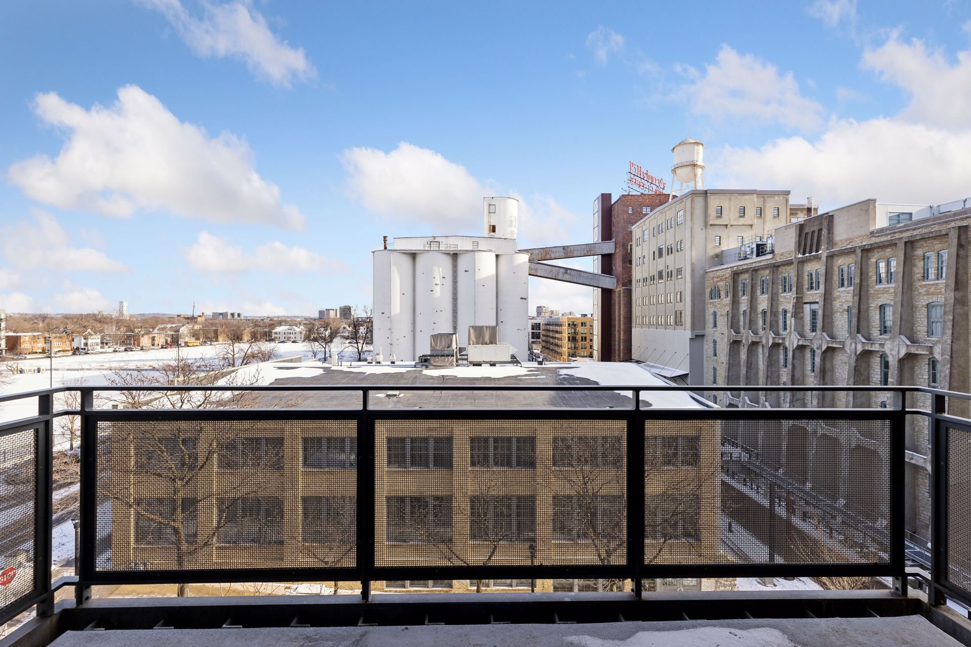 222 2nd St SE 704 - Spacecrafting - 0015.jpg