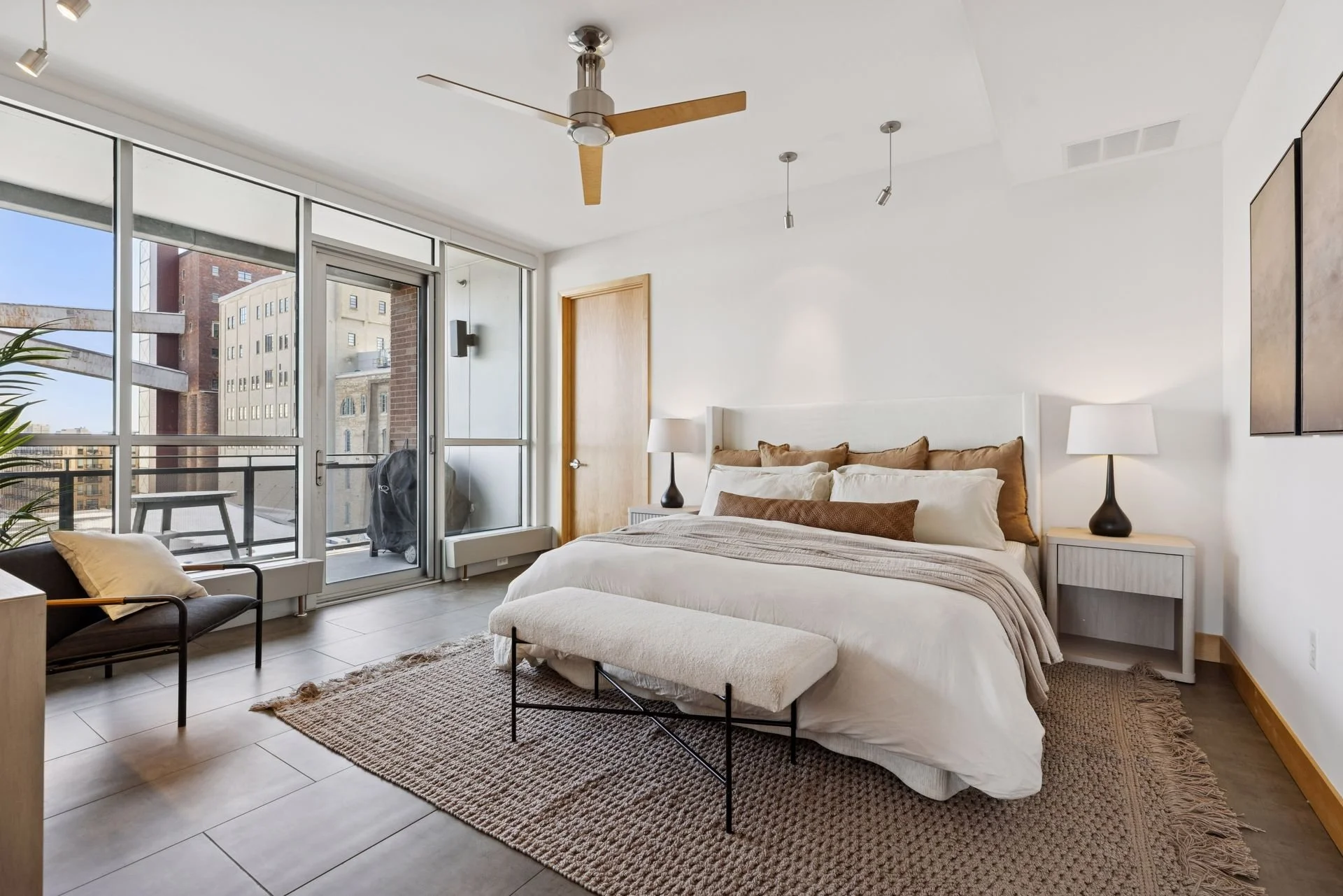 222 2nd St SE 704 - Spacecrafting - 0018.jpg