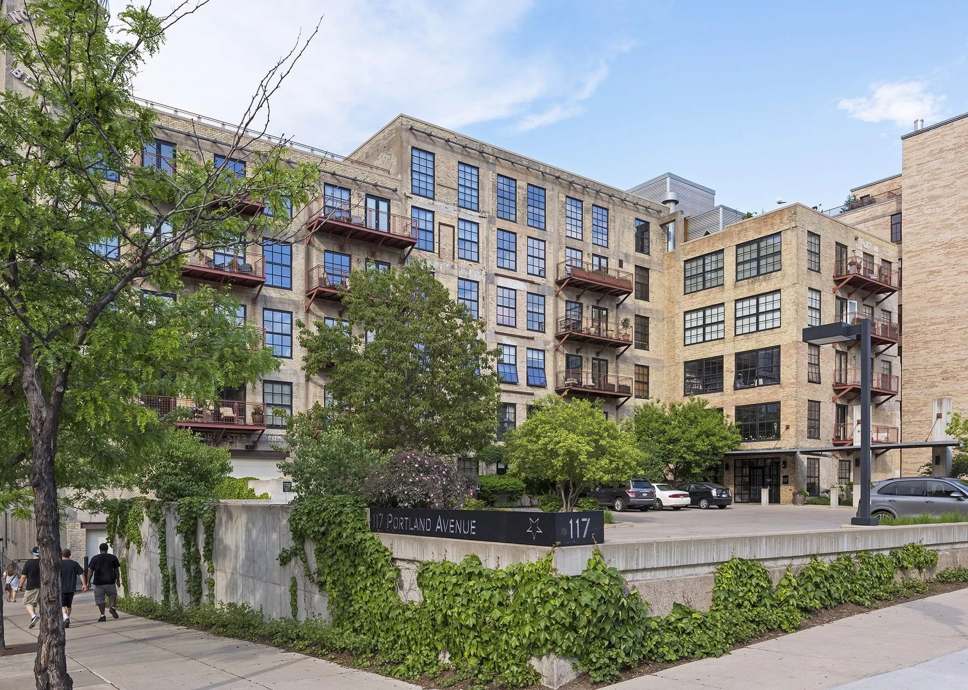 117 Portland Ave 402 - Spacecrafting - 0034.jpg