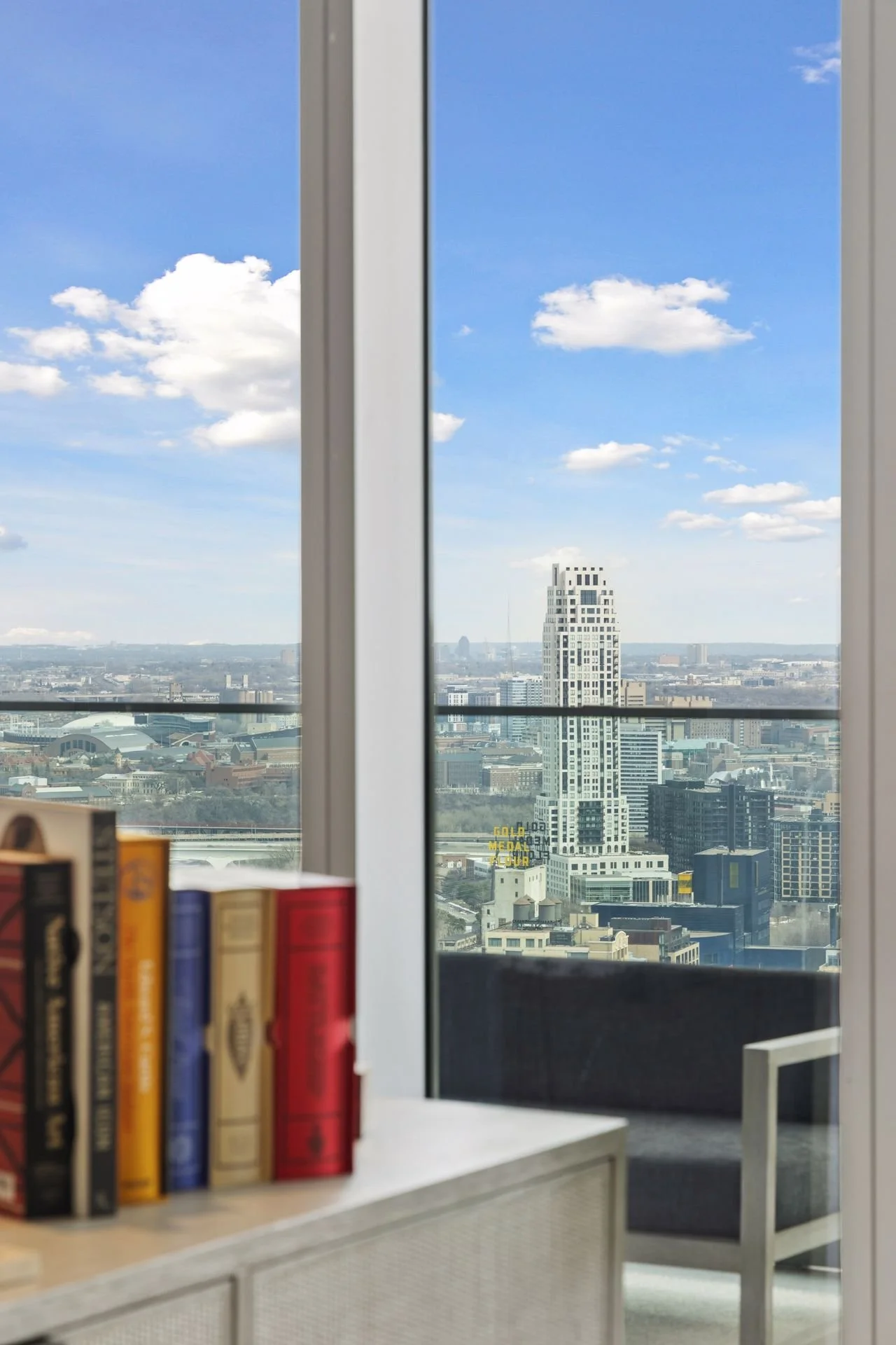 255 Hennepin Ave 3201 - Spacecrafting - 0016.jpg