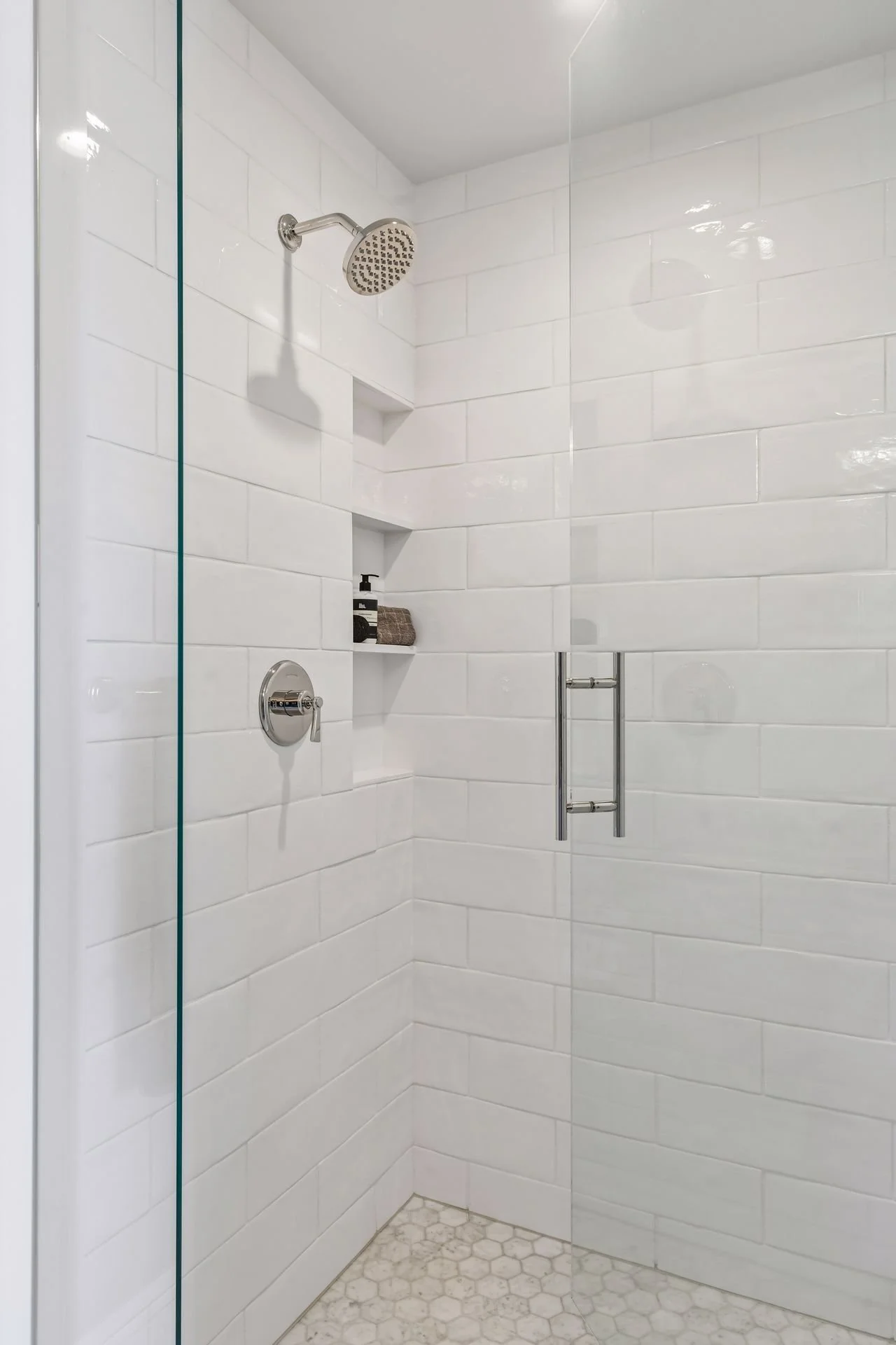 1111 W River Pkwy 21B - Spacecrafting - 0048.jpg