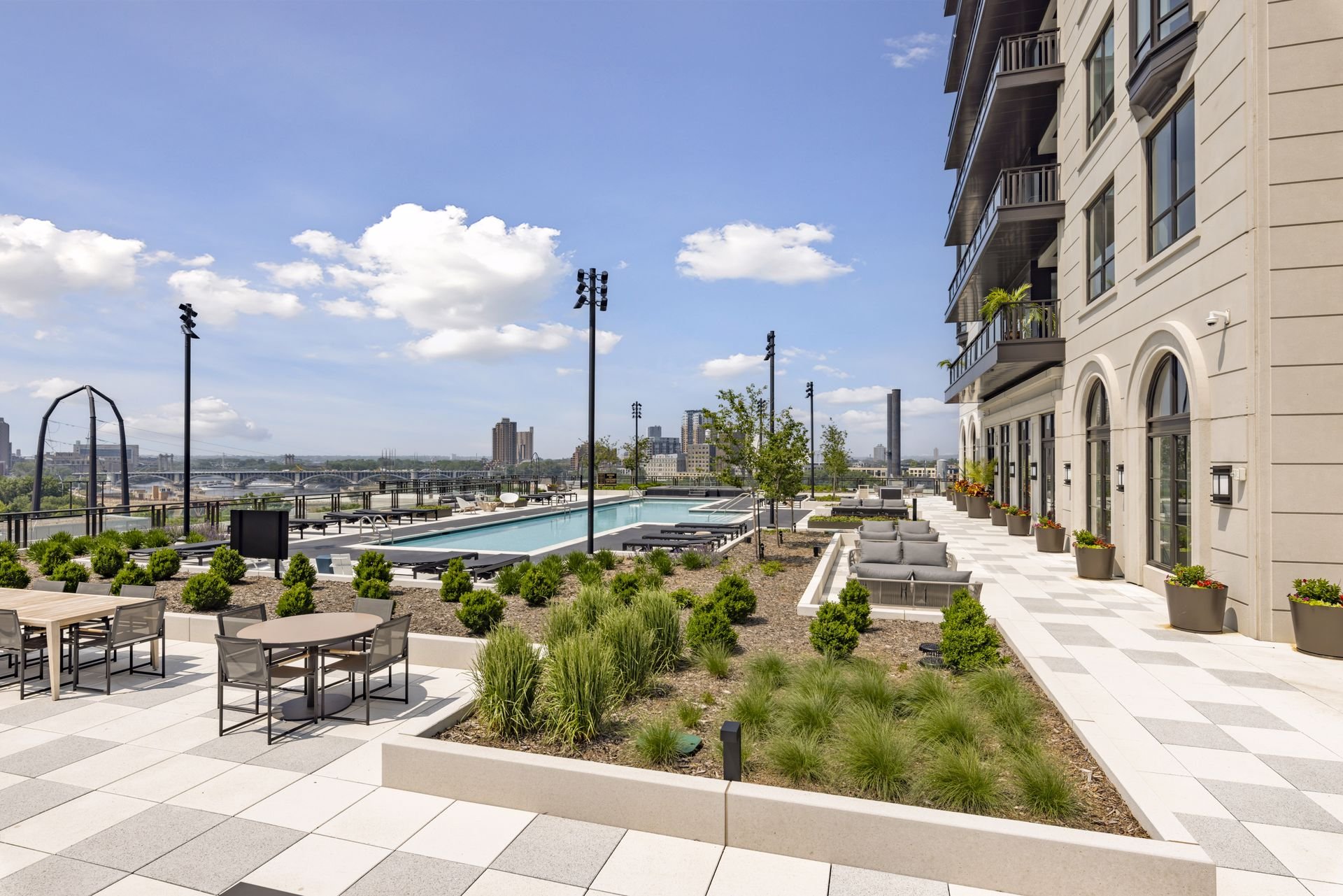 1111 W River Pkwy 21B - Spacecrafting - 0080.jpg