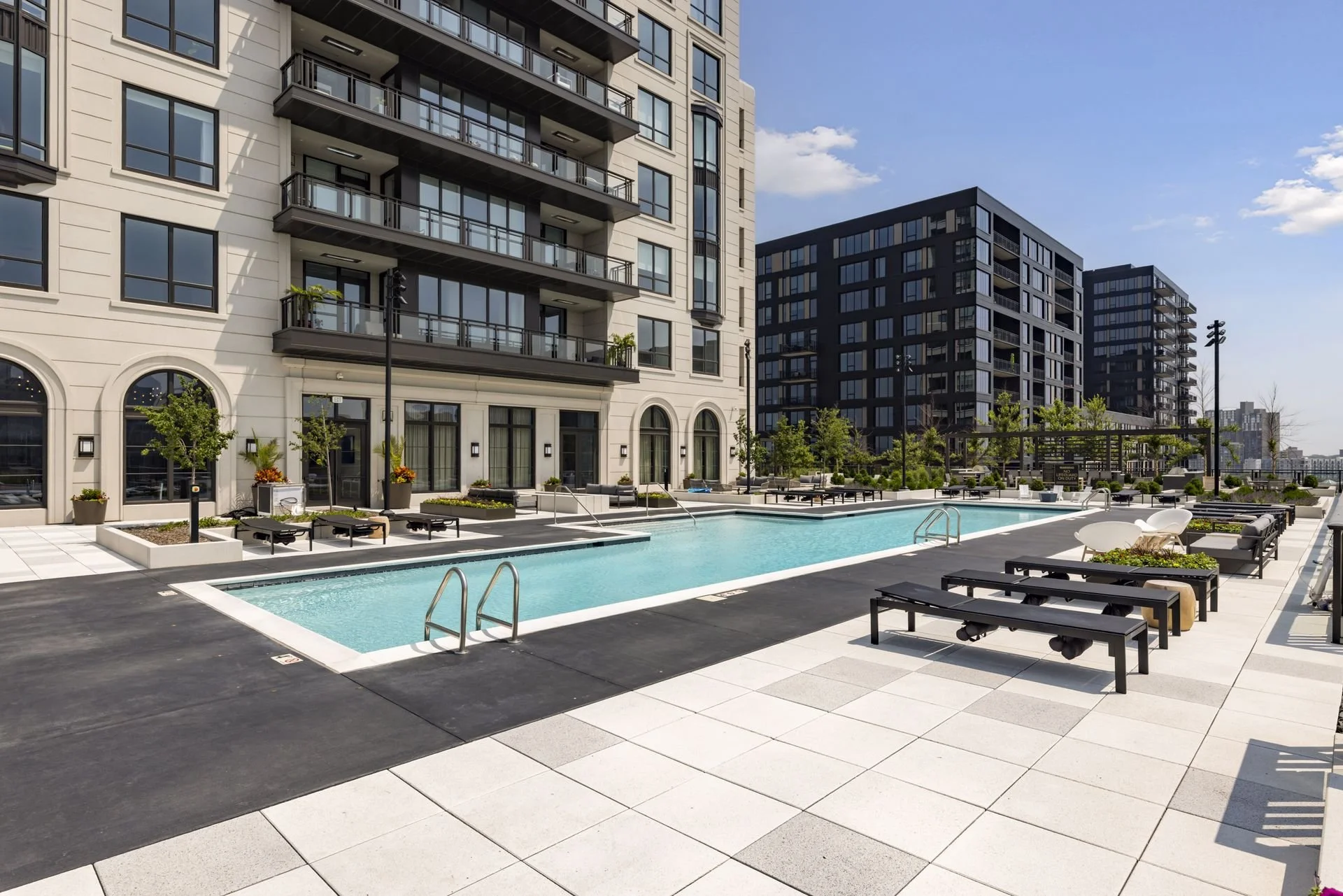 1111 W River Pkwy 21B - Spacecrafting - 0085.jpg