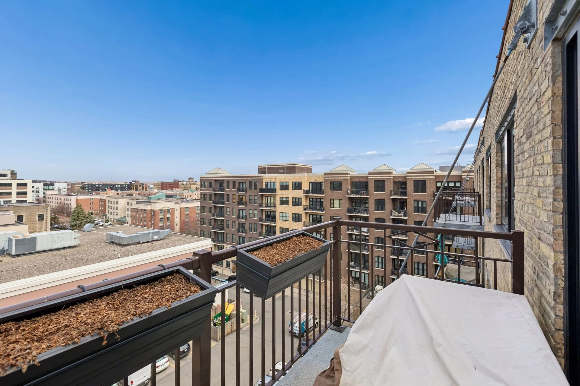 404 Washington Ave N - Spacecrafting - 0011.jpg