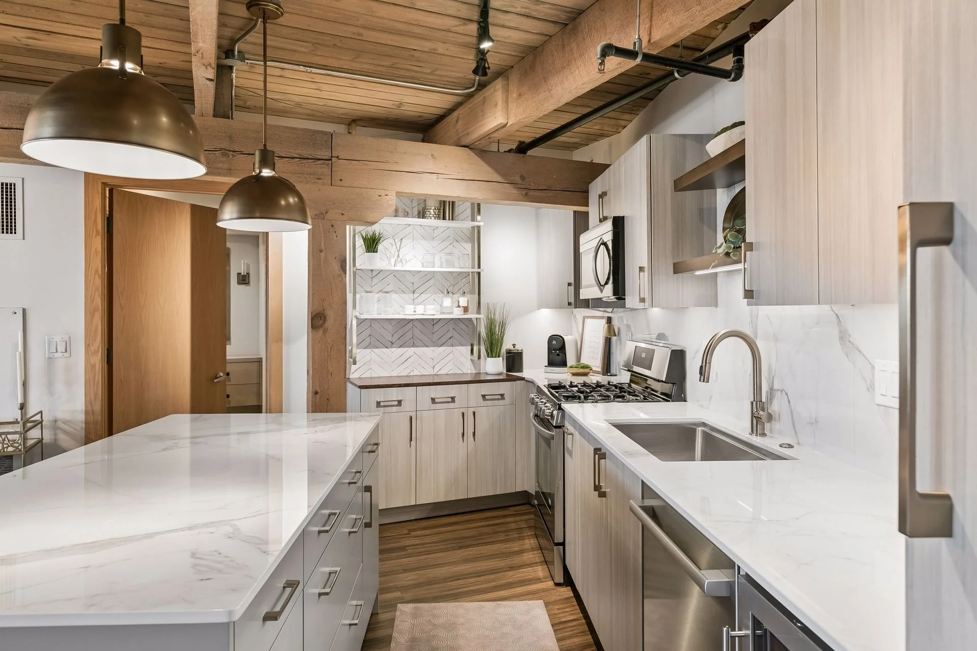 404 Washington Ave N - Spacecrafting - 0023.jpg