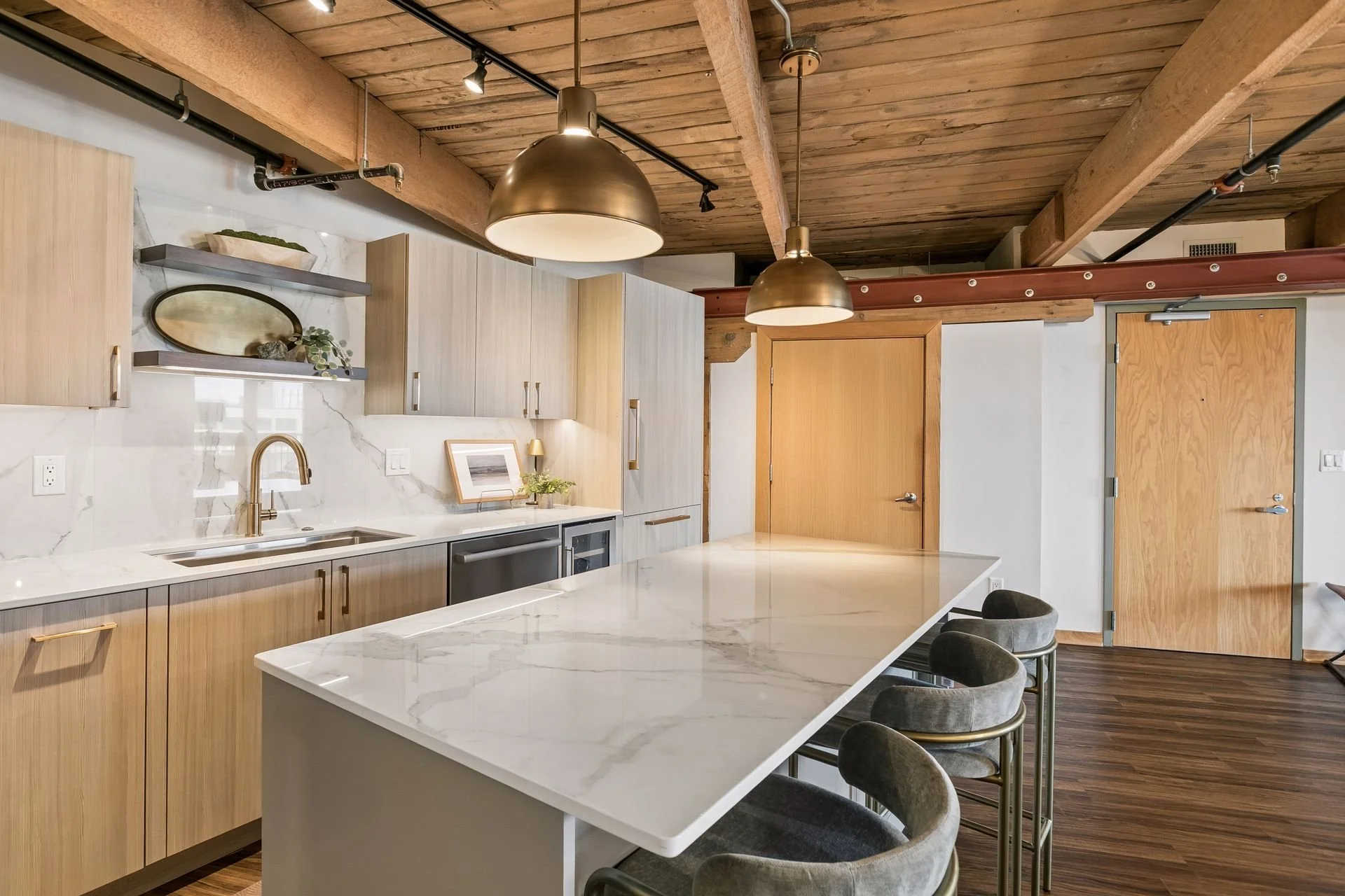 404 Washington Ave N - Spacecrafting - 0024.jpg