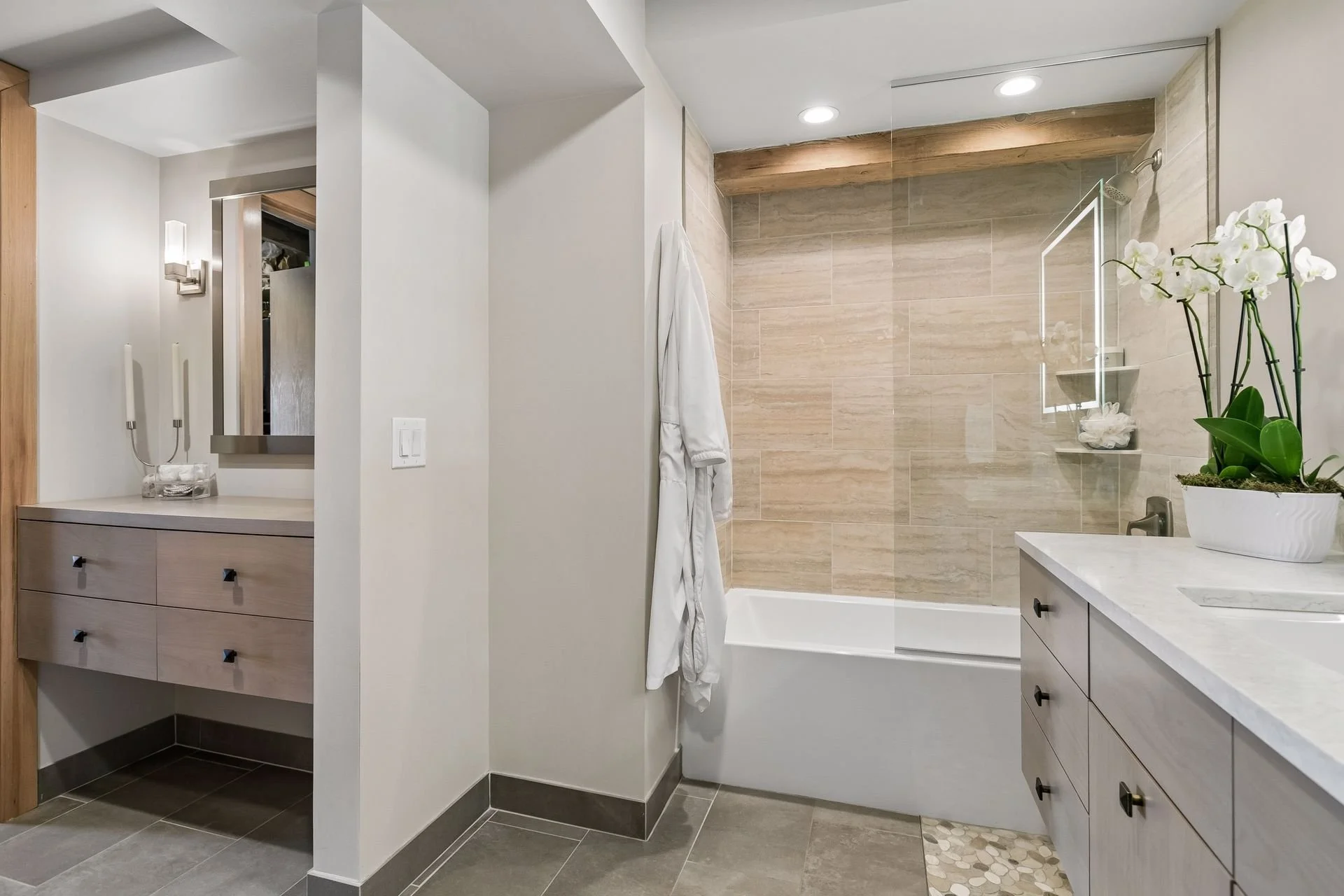 404 Washington Ave N - Spacecrafting - 0037.jpg