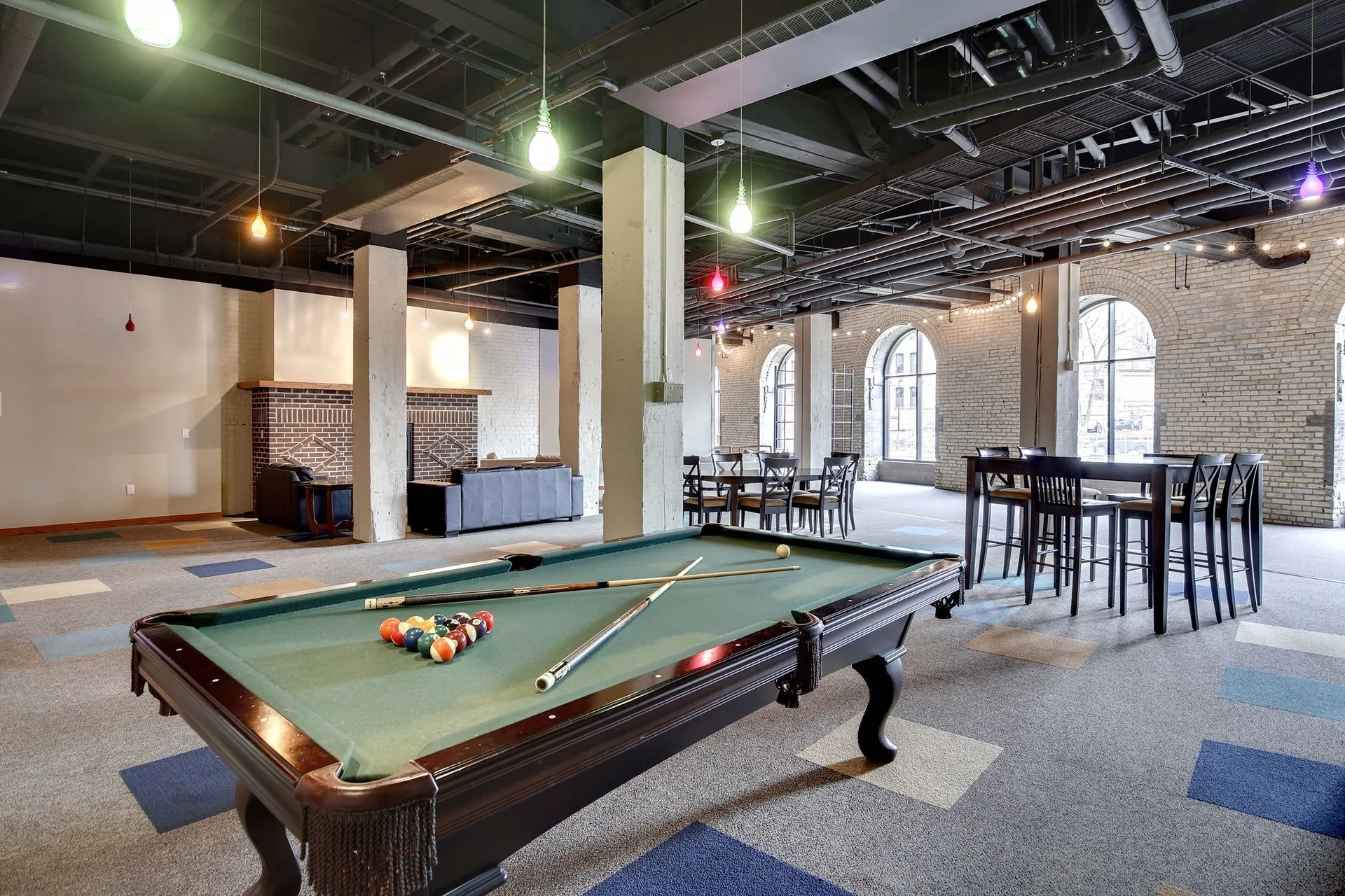 404 Washington Ave N - Spacecrafting - 0046.jpg