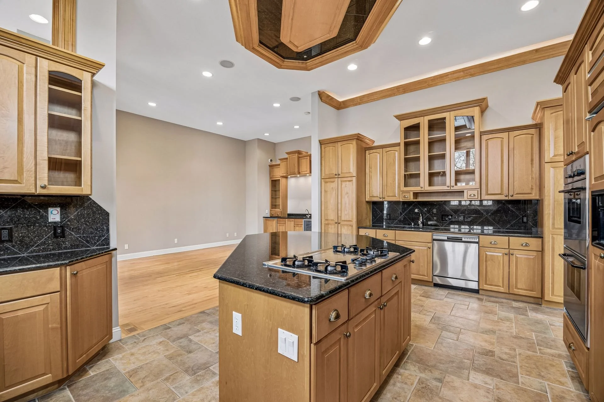 425 River St - Spacecrafting - 0024.jpg