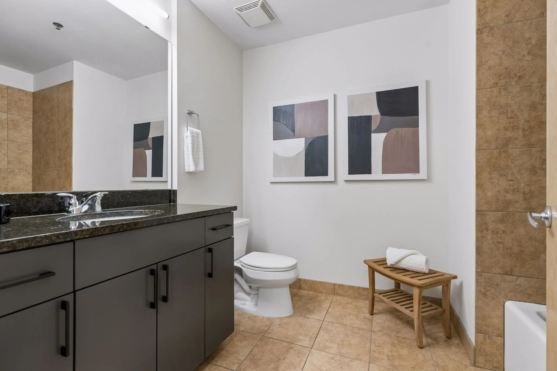 215 10th Ave S 332 - Spacecrafting - 0030.jpg