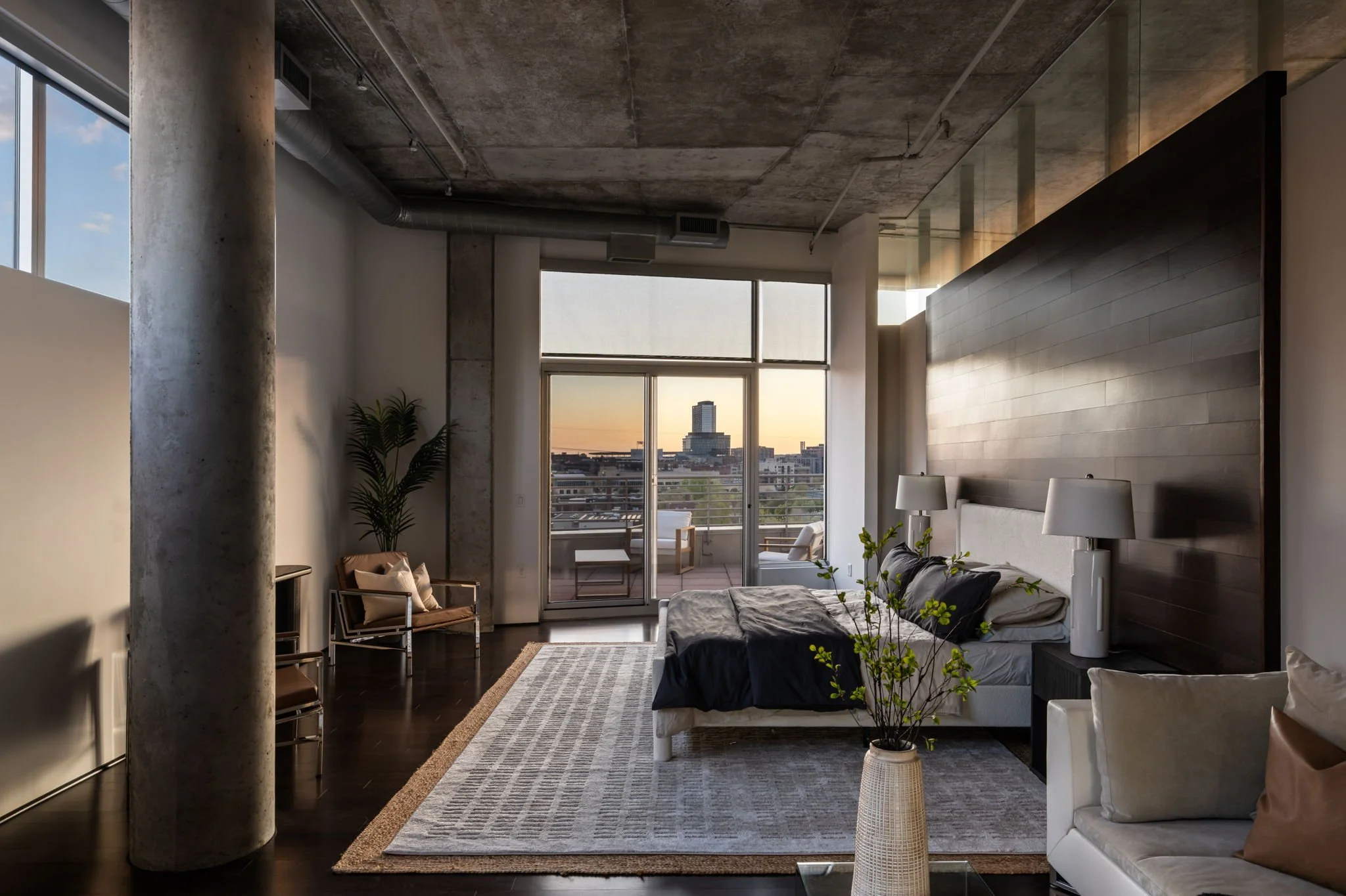 8-web-or-mls-100-ne-2nd-st-a770.jpg