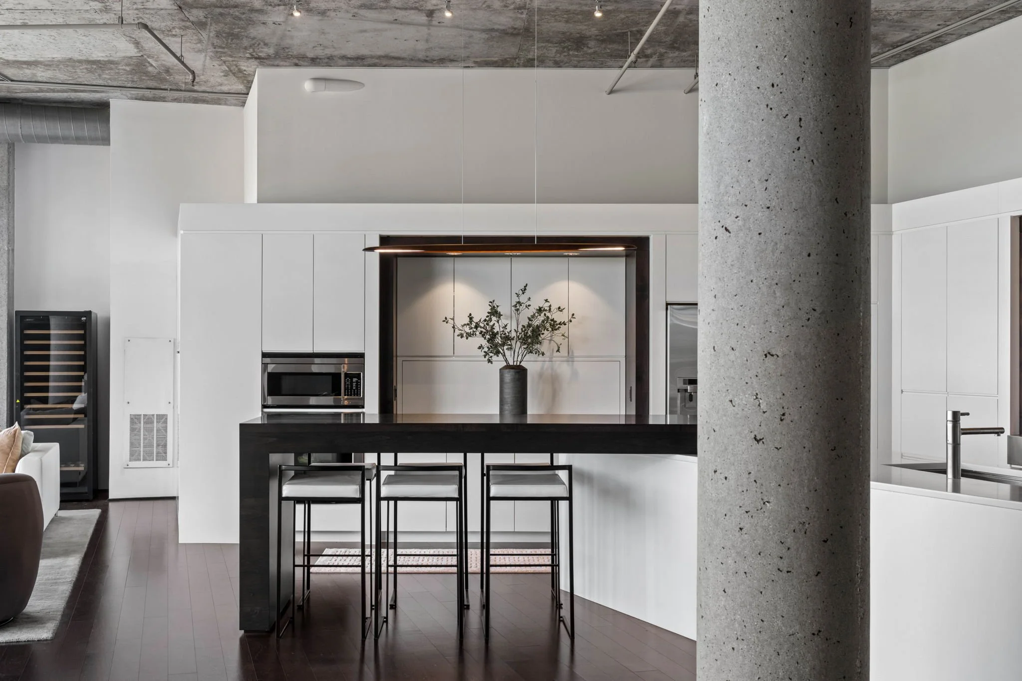 29-web-or-mls-100-ne-2nd-st-a770.jpg