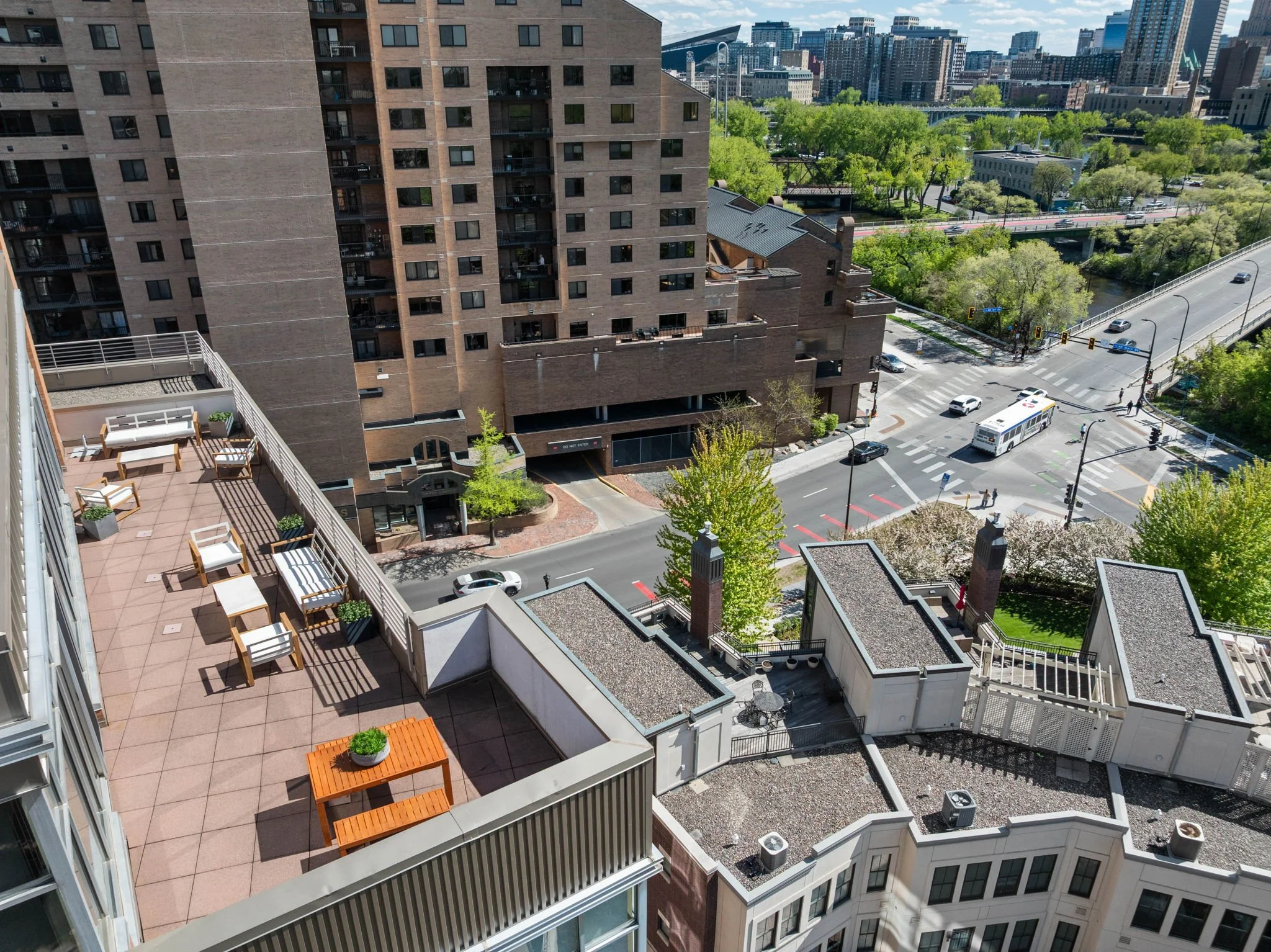 68-web-or-mls-100-ne-2nd-st-a770.jpg