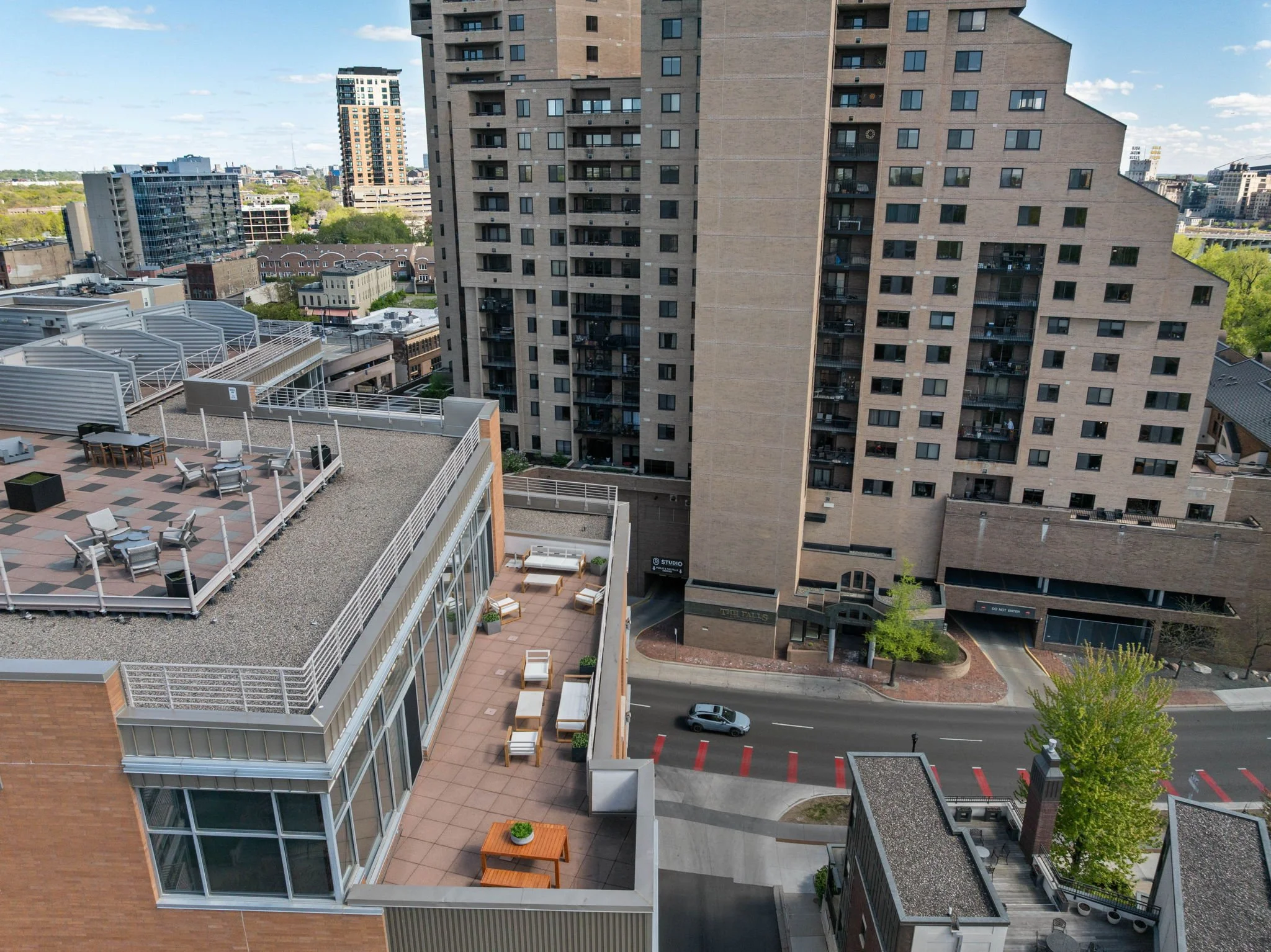 71-web-or-mls-100-ne-2nd-st-a770.jpg