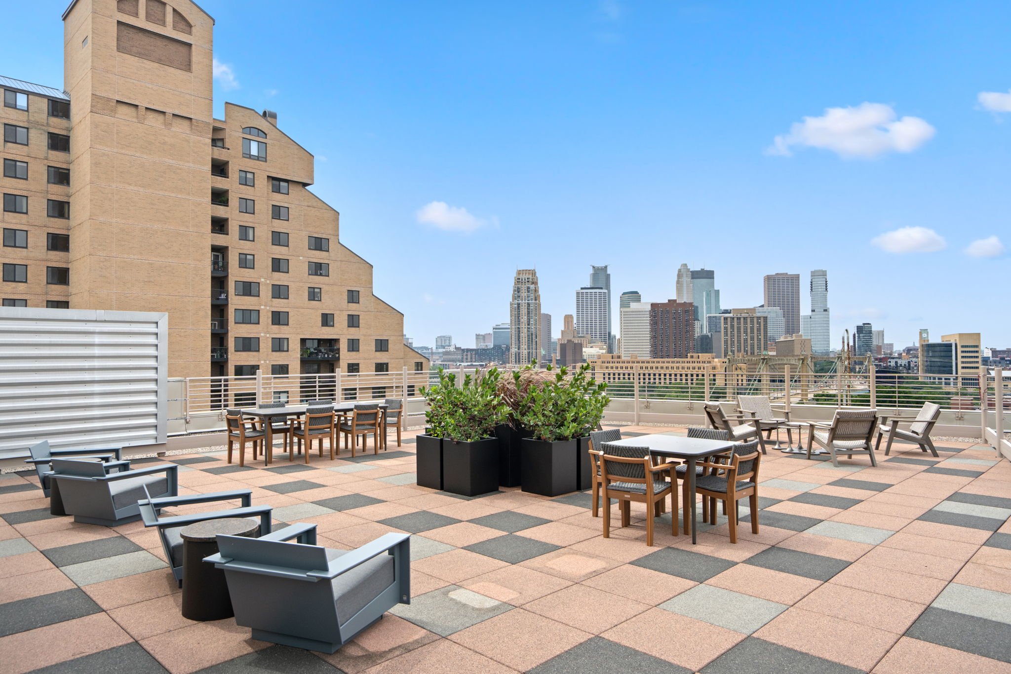80-web-or-mls-100-ne-2nd-st-a770.jpg
