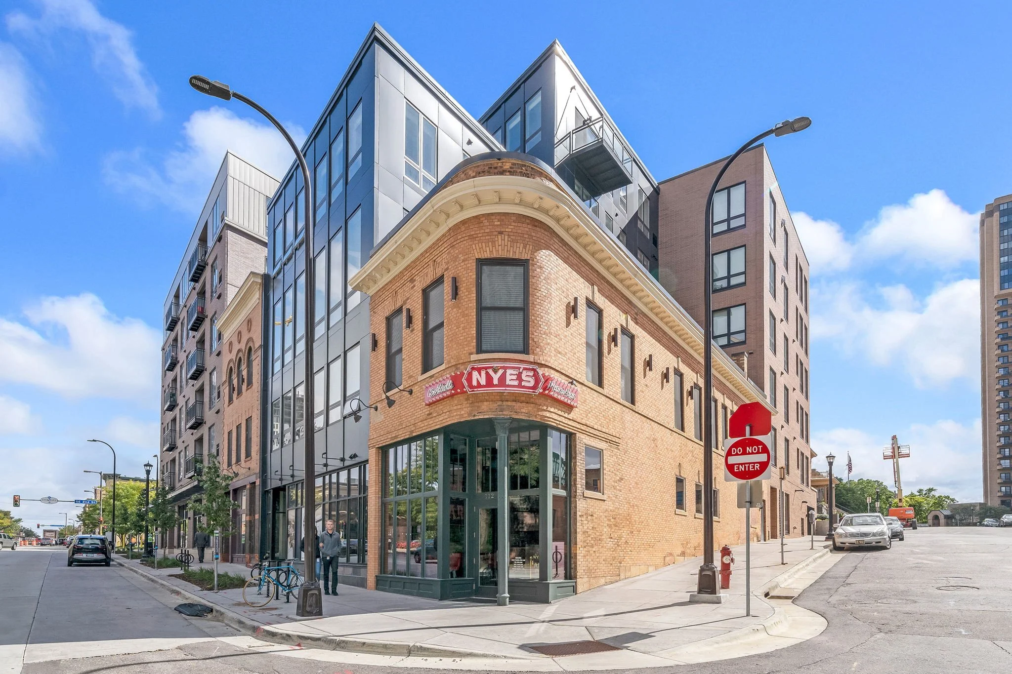 97-web-or-mls-100-ne-2nd-st-a770.jpg