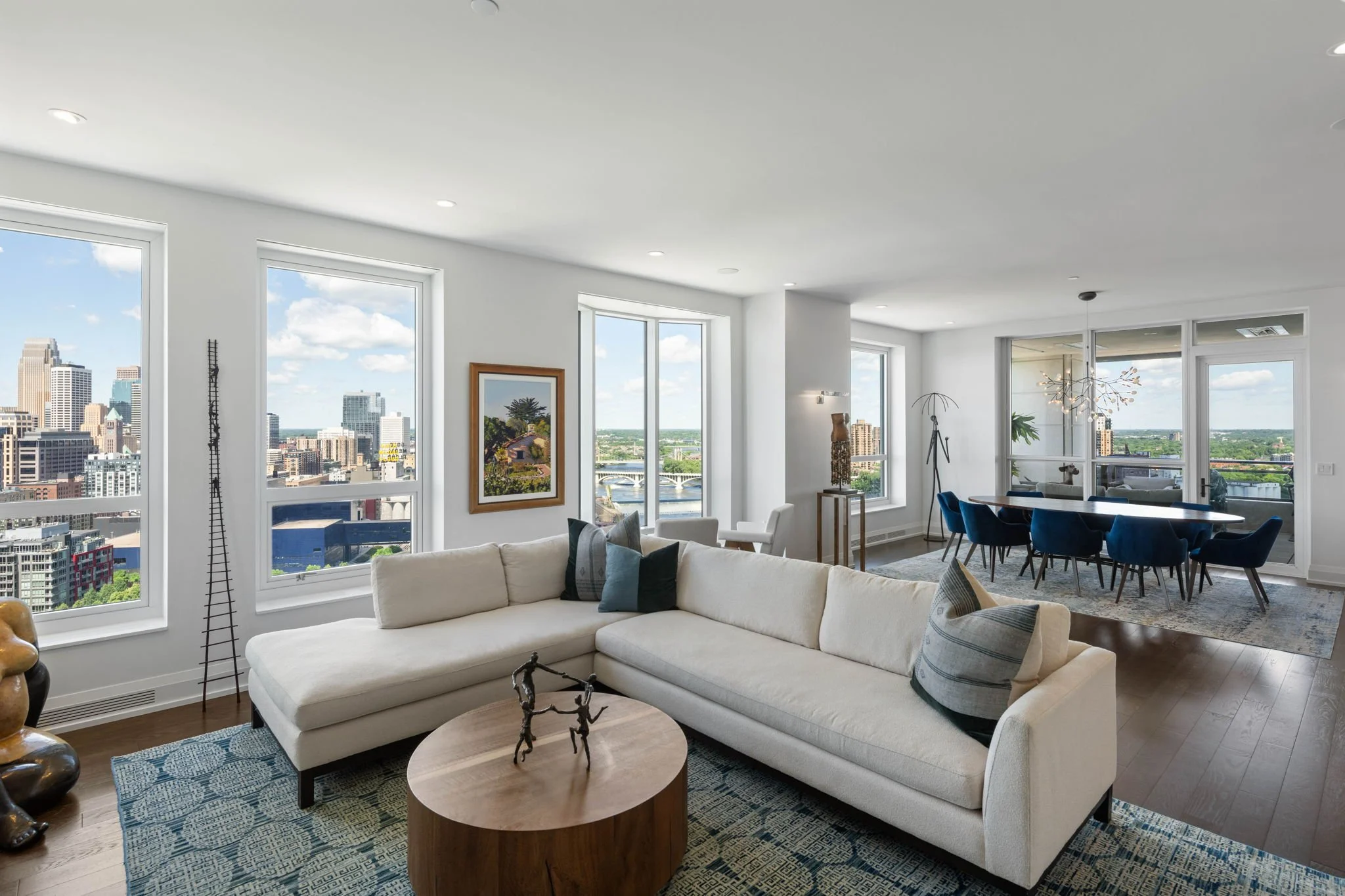 12-web-or-mls-1111-w-river-pkwy-24a.jpg