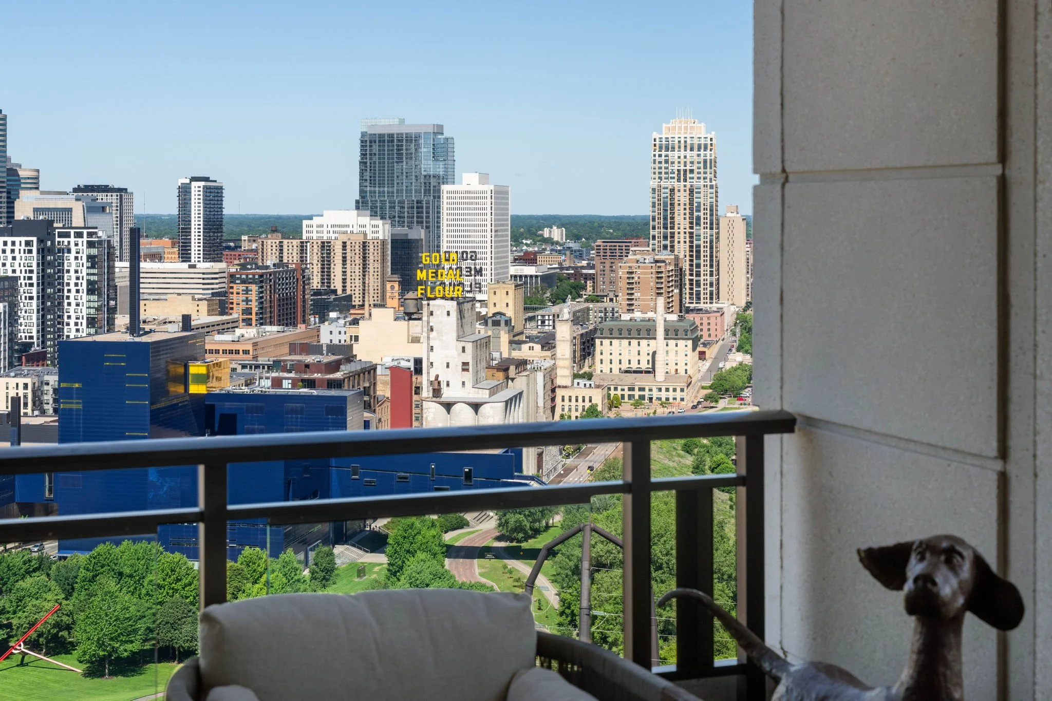 32-web-or-mls-1111-w-river-pkwy-24a.jpg