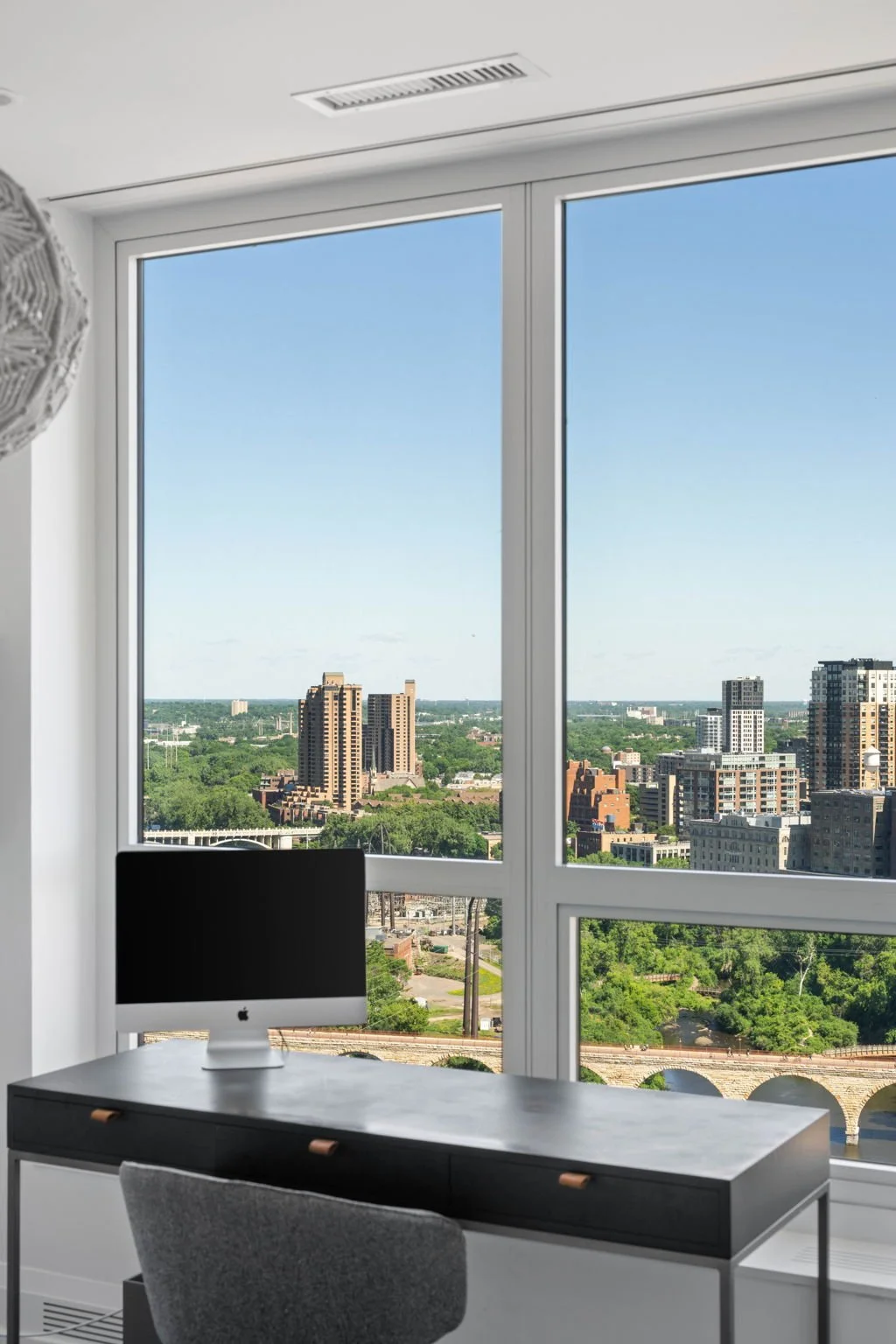 52-web-or-mls-1111-w-river-pkwy-24a.jpg