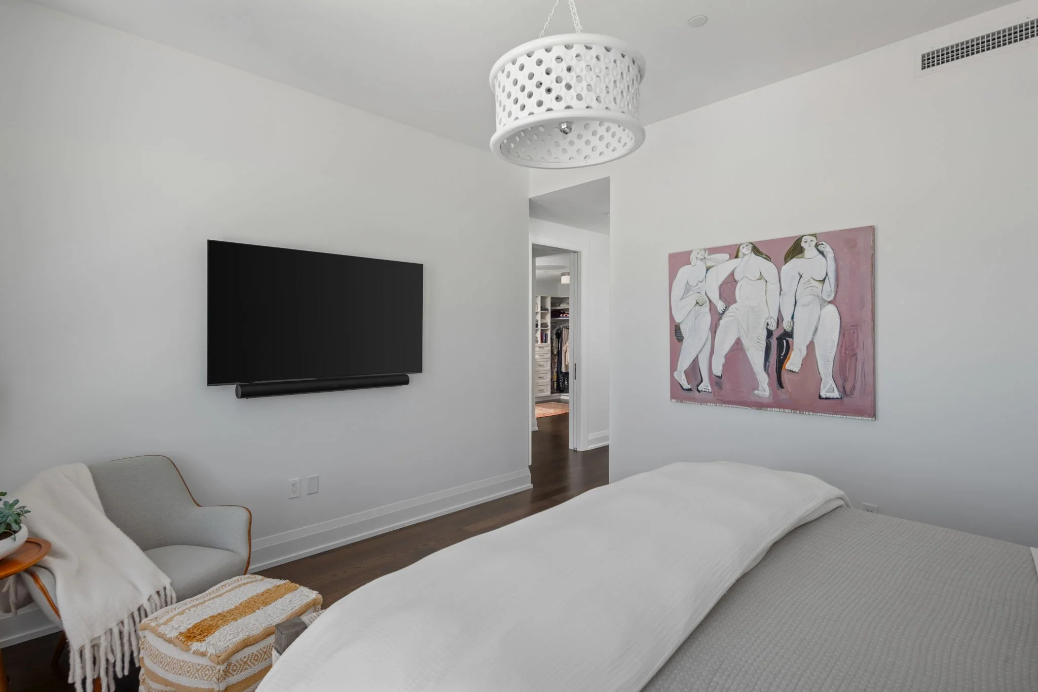 55-62-web-or-mls-1111-w-river-pkwy-24a.jpg