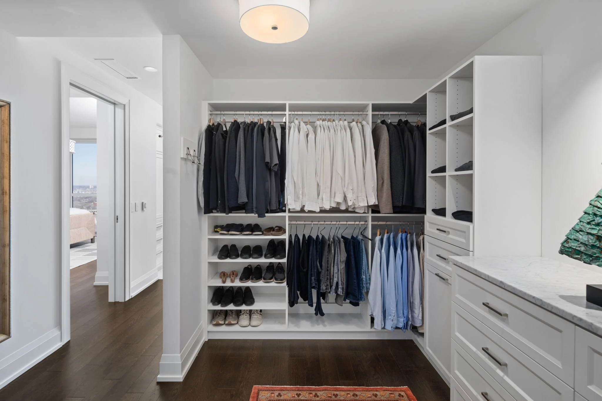 55-73-web-or-mls-1111-w-river-pkwy-24a.jpg