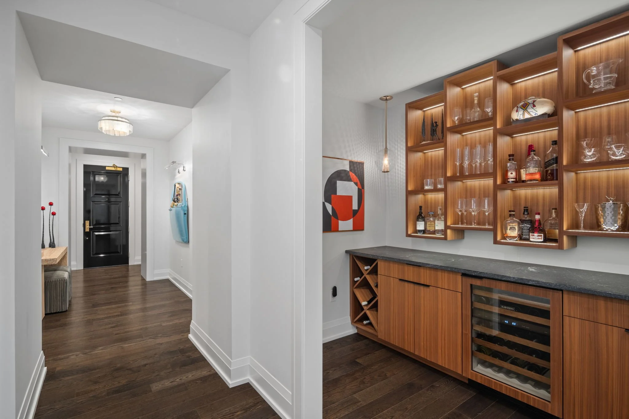 57-9-web-or-mls-1111-w-river-pkwy-24a.jpg