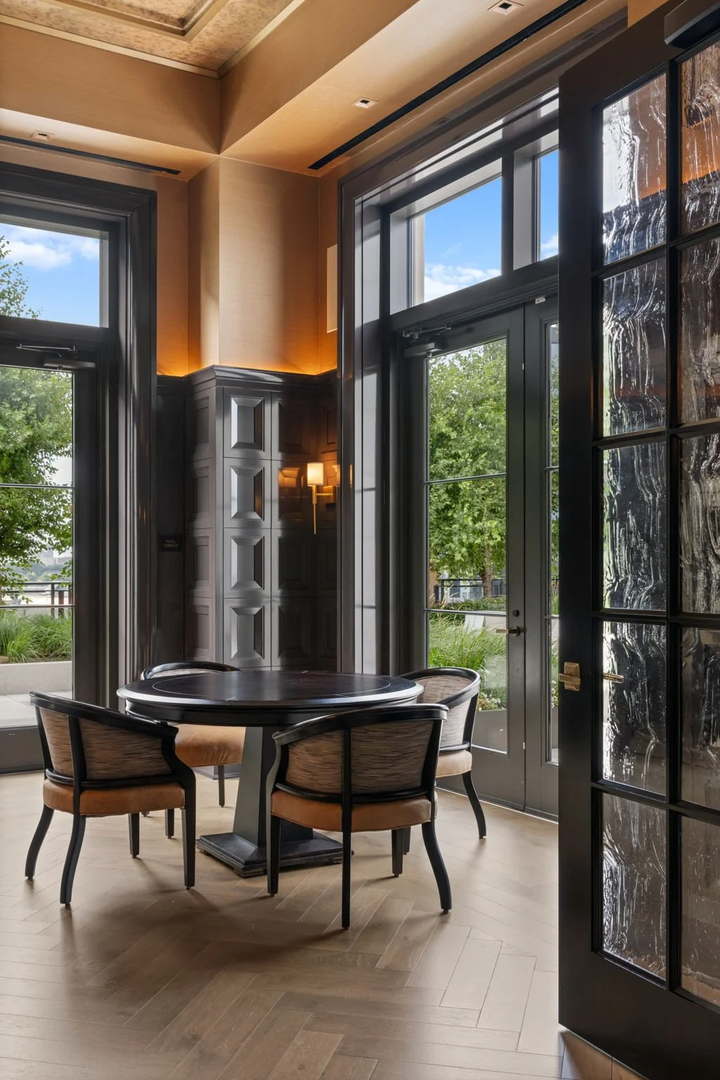 88-web-or-mls-1111-w-river-pkwy-24a.jpg